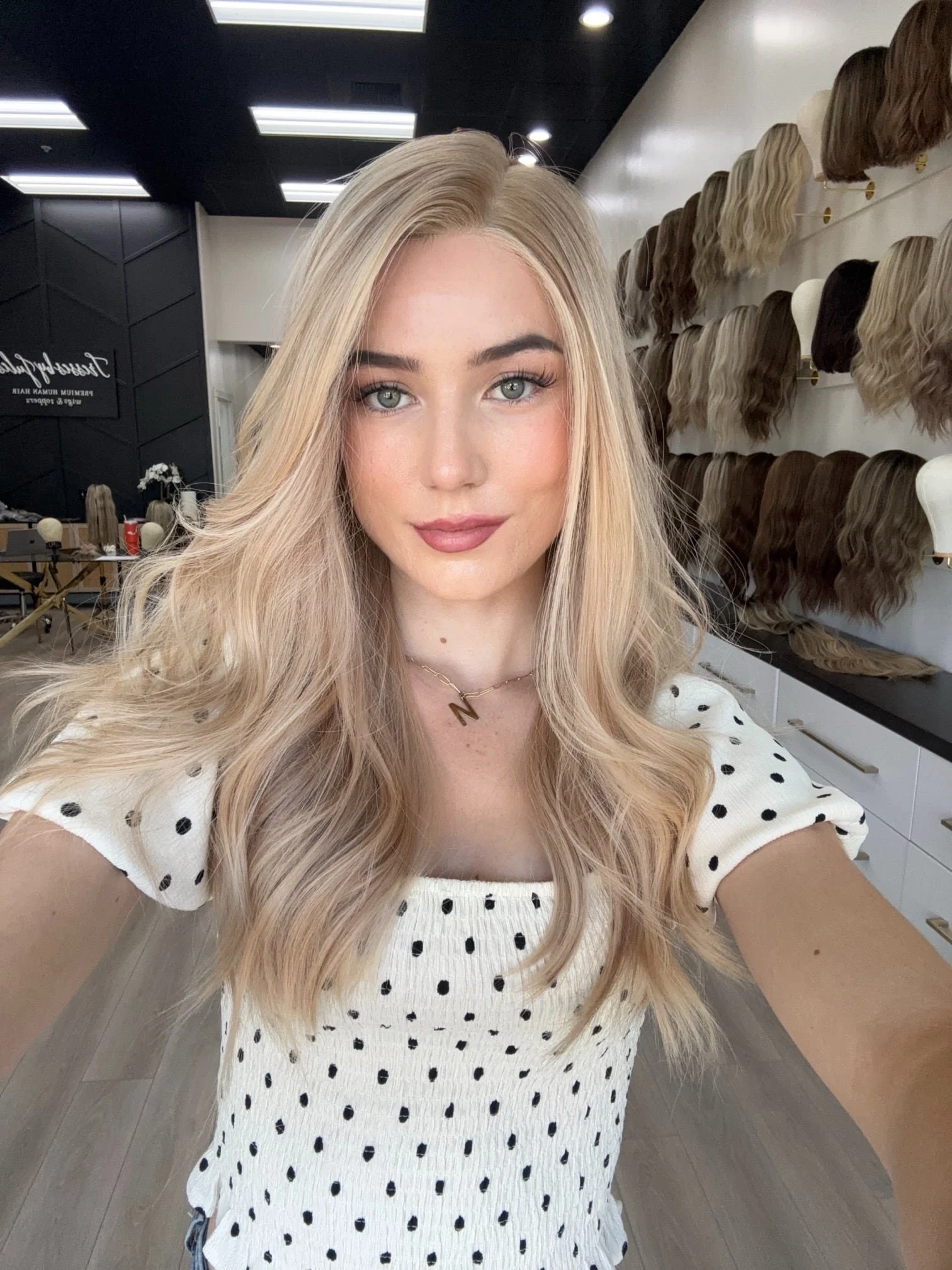 _Compare_human_hair_blend_vs_synthetic_wigs_in_our_comprehensive_review__available_across_American_salons___.jpg