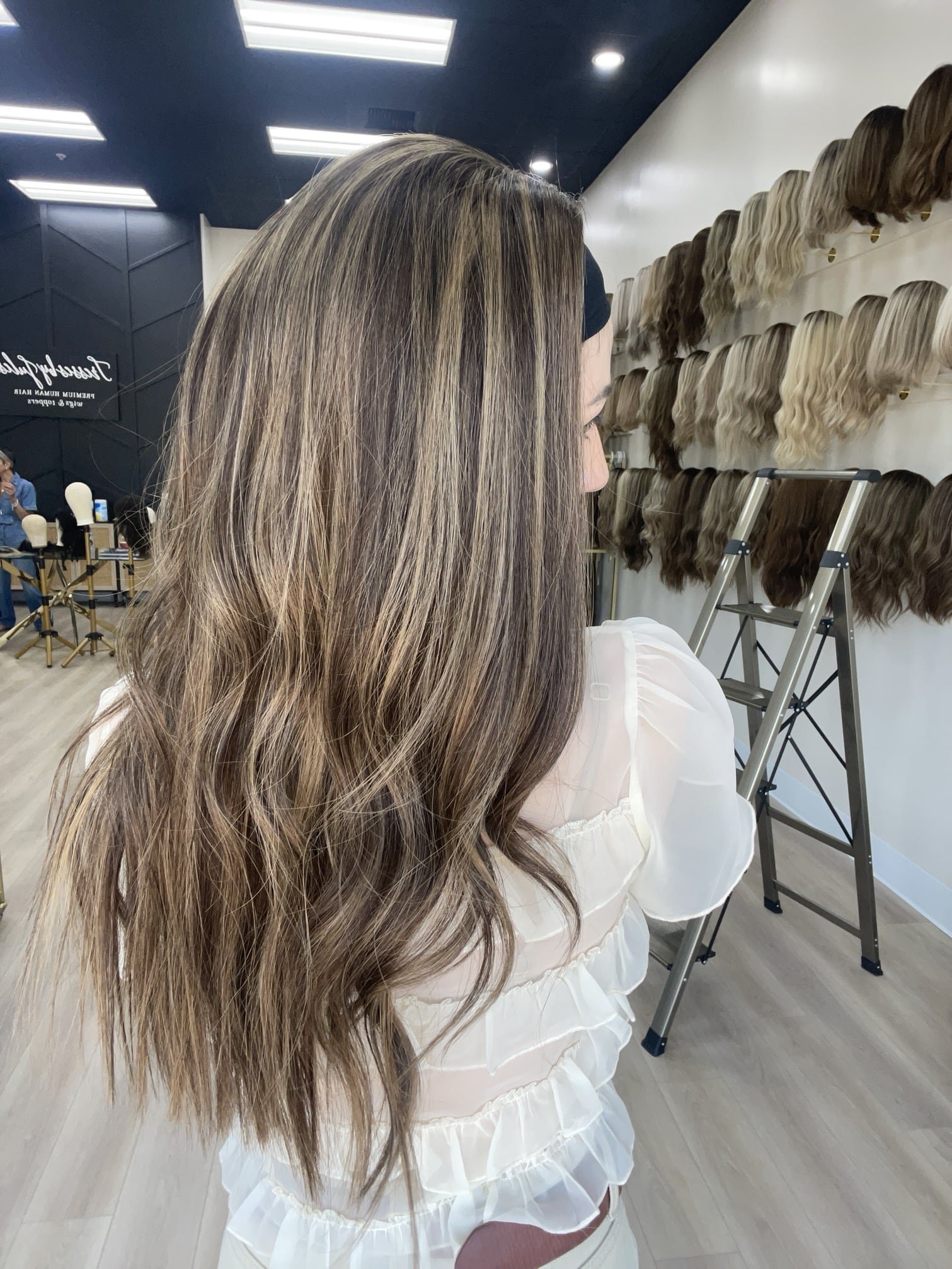 buying_hair_wigs_cancer_patients_online_.jpg