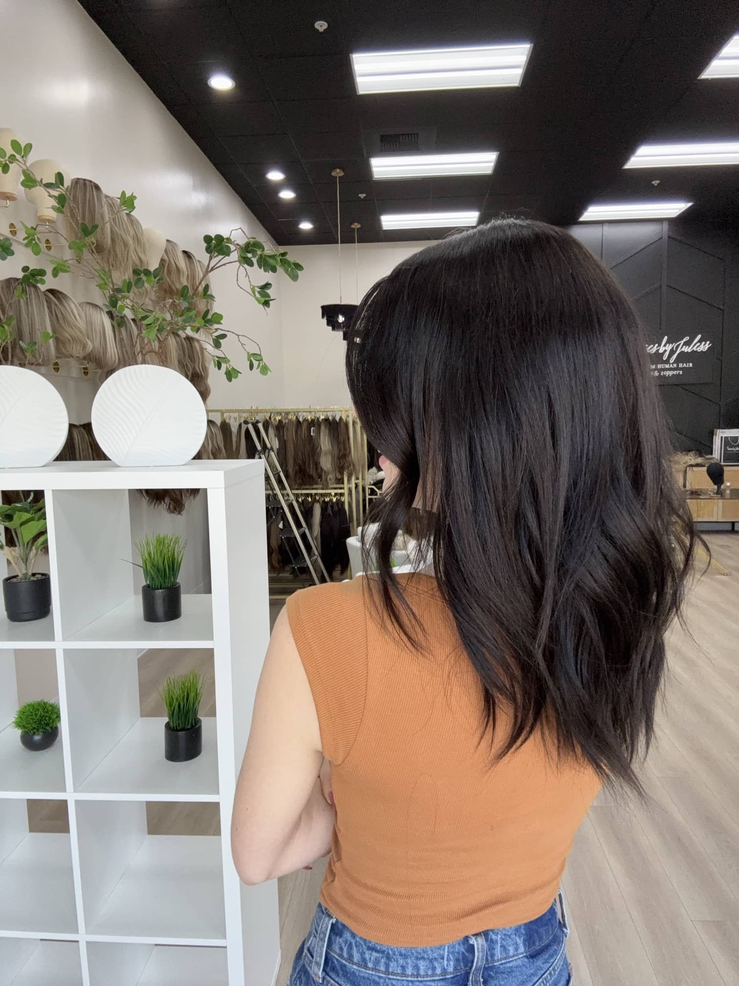 where_to_find_hair_wigs_near_me_for_chemotherapy_.jpg