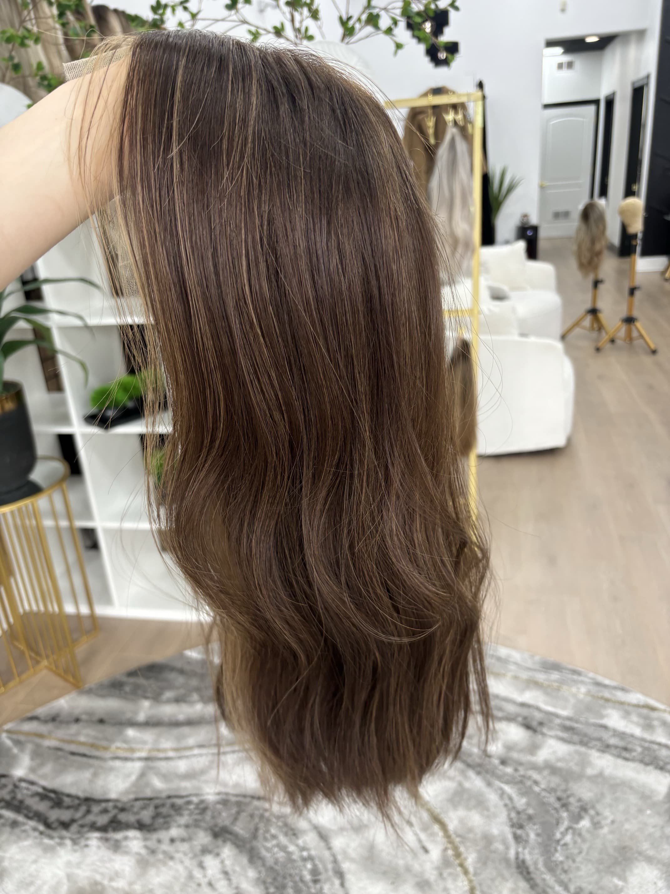 _Premium_chemo_friendly_wigs_tailored_for_women__now_available_in_Los_Angeles__renowned_salons___.jpg