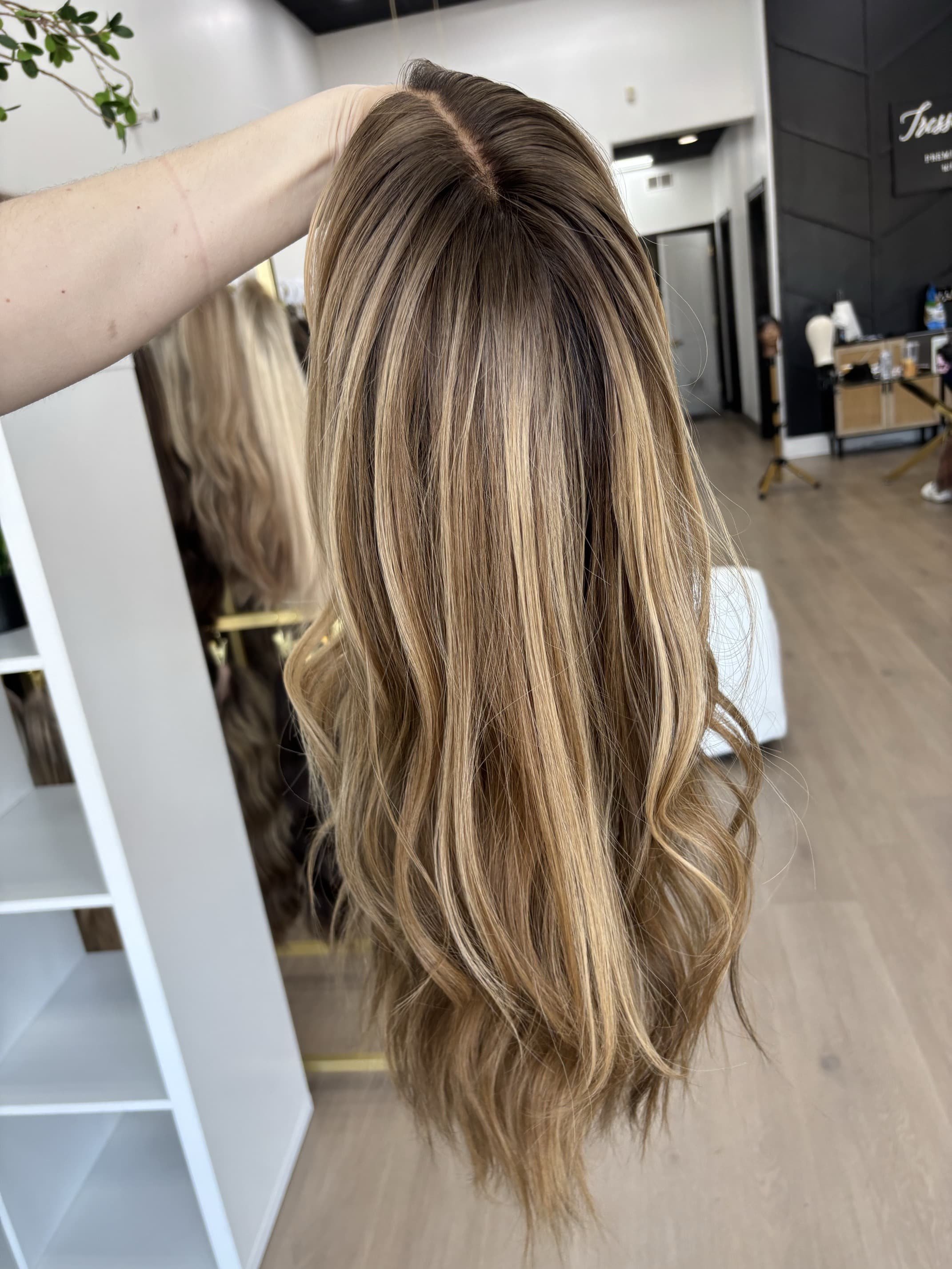 buy_lace_front_wigs_online_.jpg