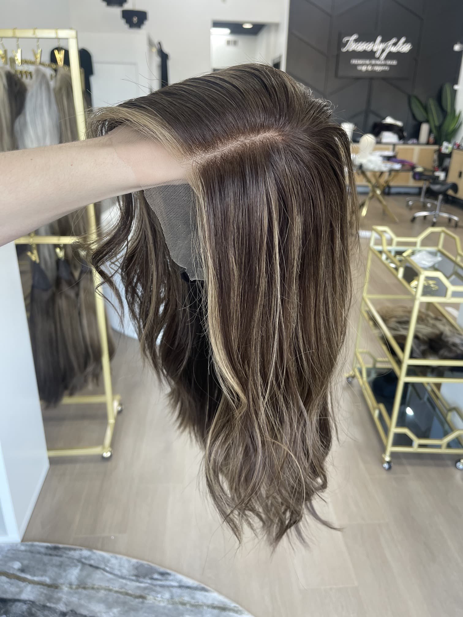_Realistic_wigs_for_women_experiencing_postnatal_hair_loss__available_in_El_Dorado_Hills__top_salons___.jpg