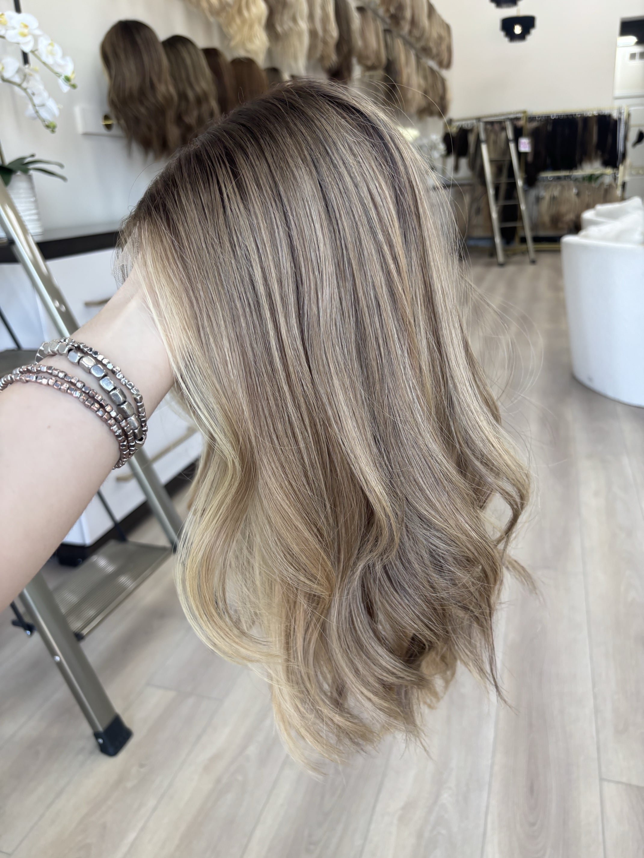 _Luxury_hand_tied_wigs_for_women_seeking_comfort__showcased_in_Los_Angeles__leading_salons___.jpg