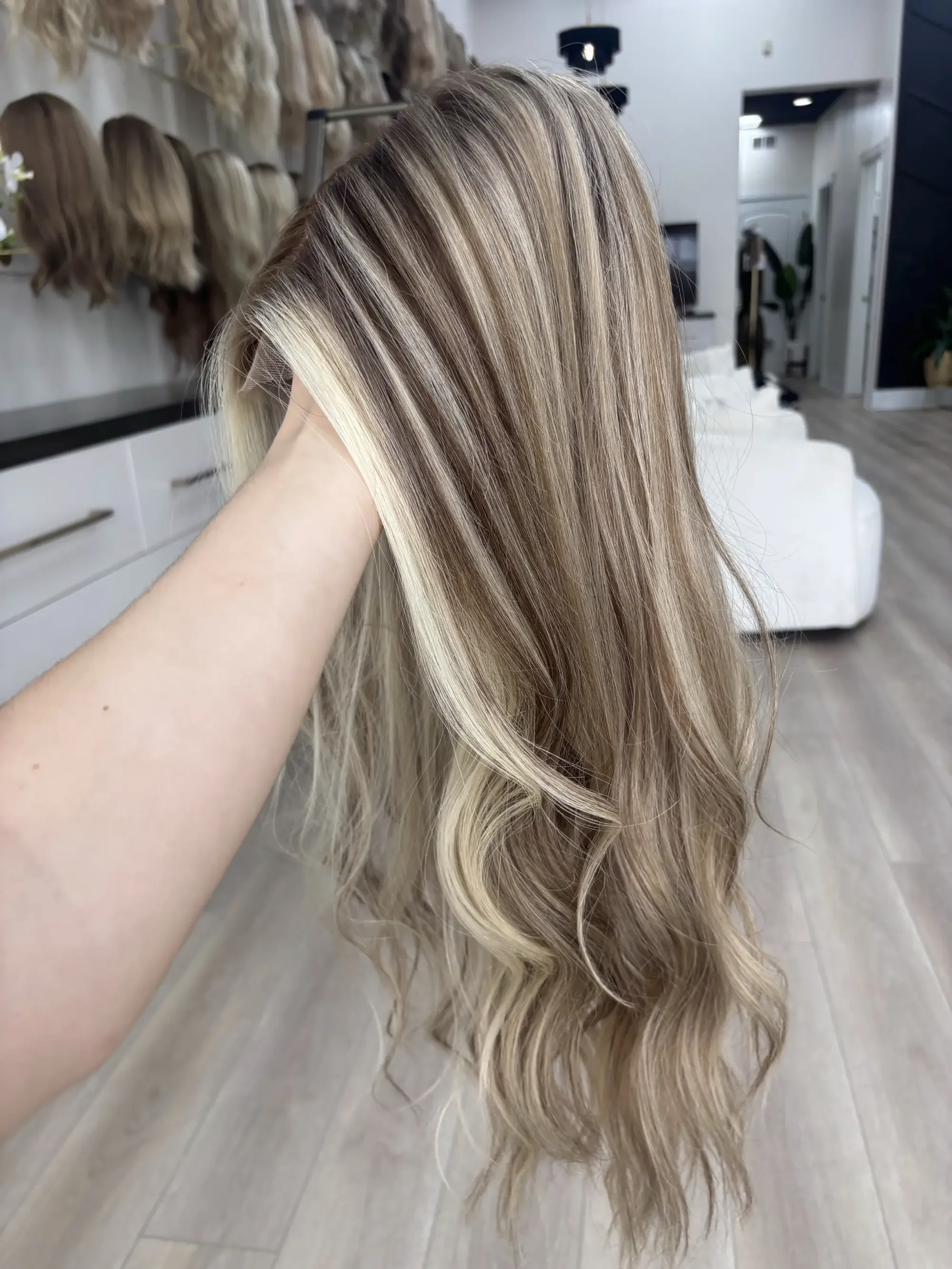 long_human_hair_wigs_styling_tips_.webp