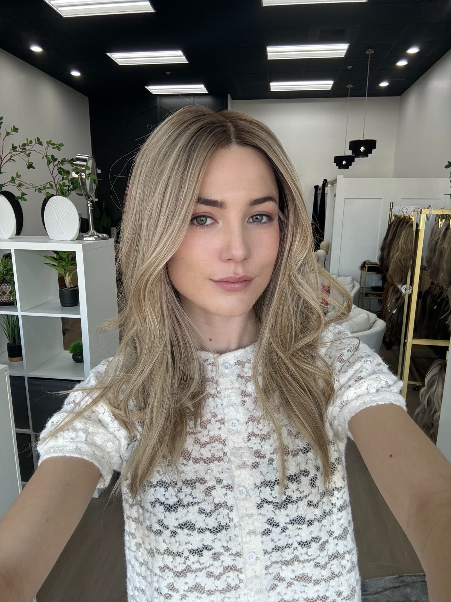 _Elegant_blonde_bob_wig_worn_by_a_woman_at_Tresses_By_Juless_Studio__El_Dorado_Hills__Sacramento___.jpg