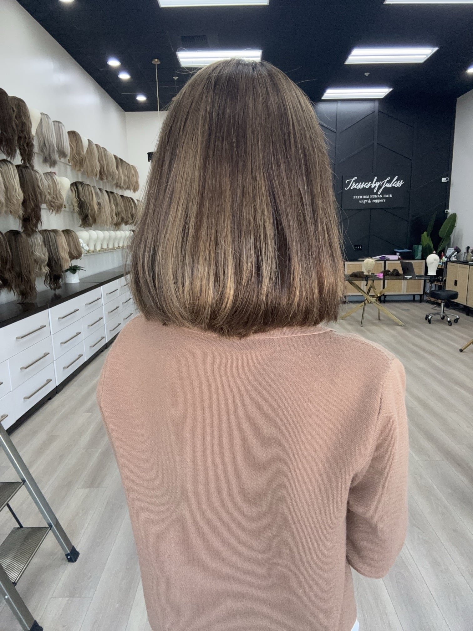 tips_for_buying_hair_wigs_for_cancer_patients_online_.jpg