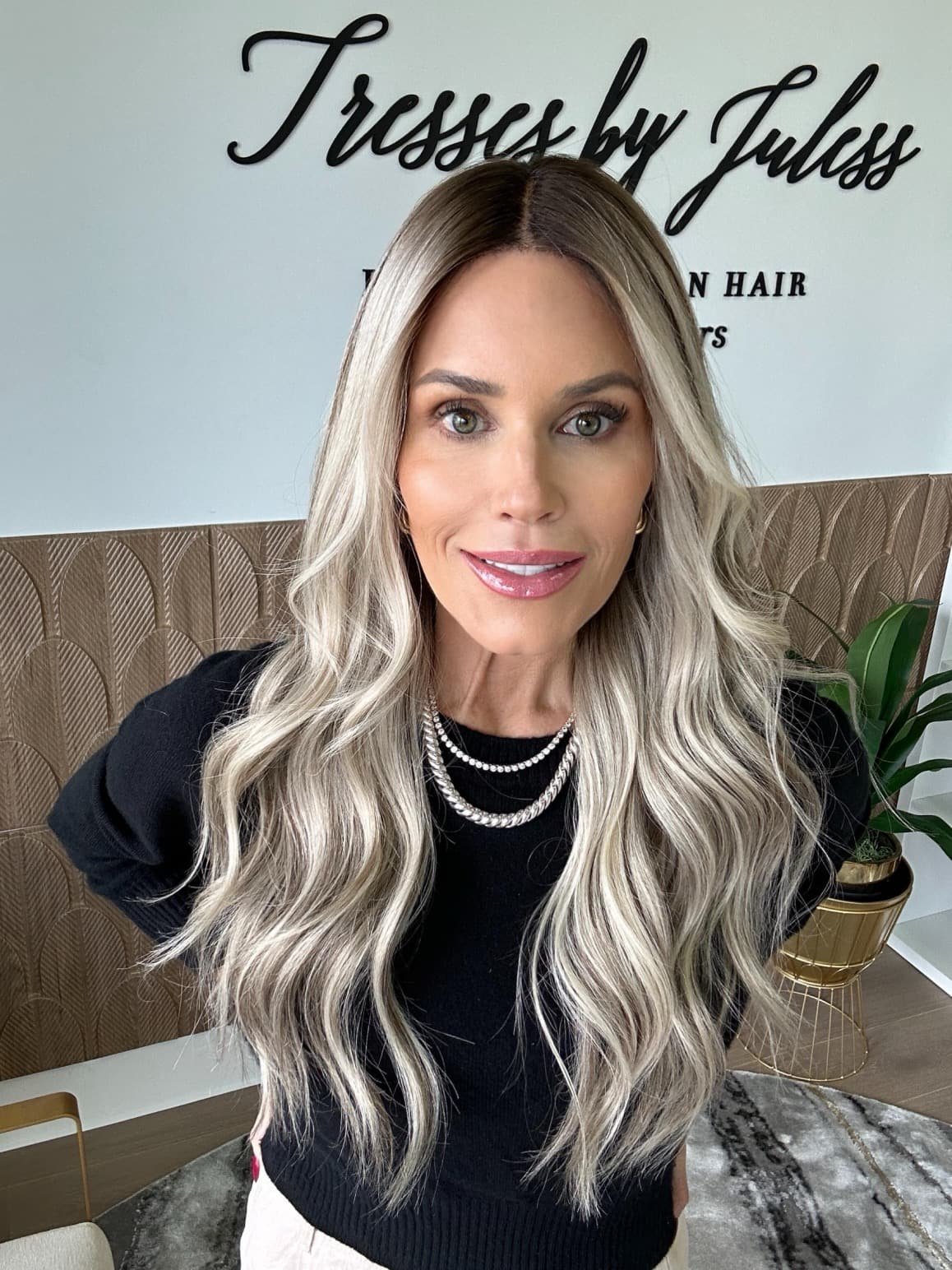find_affordable_human_hair_toppers_online_.jpg