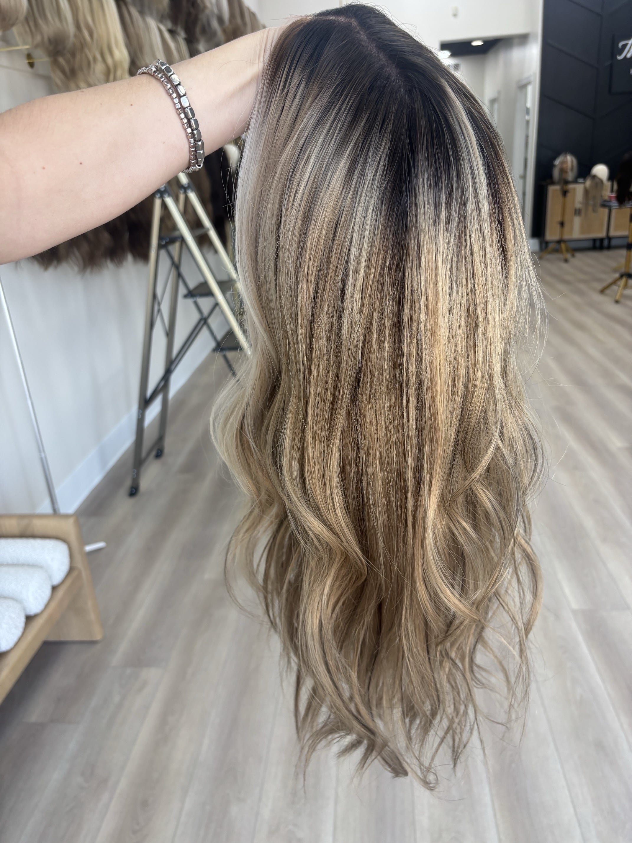 synthetic_vs_human_hair_blend_wigs_reviews_.jpg