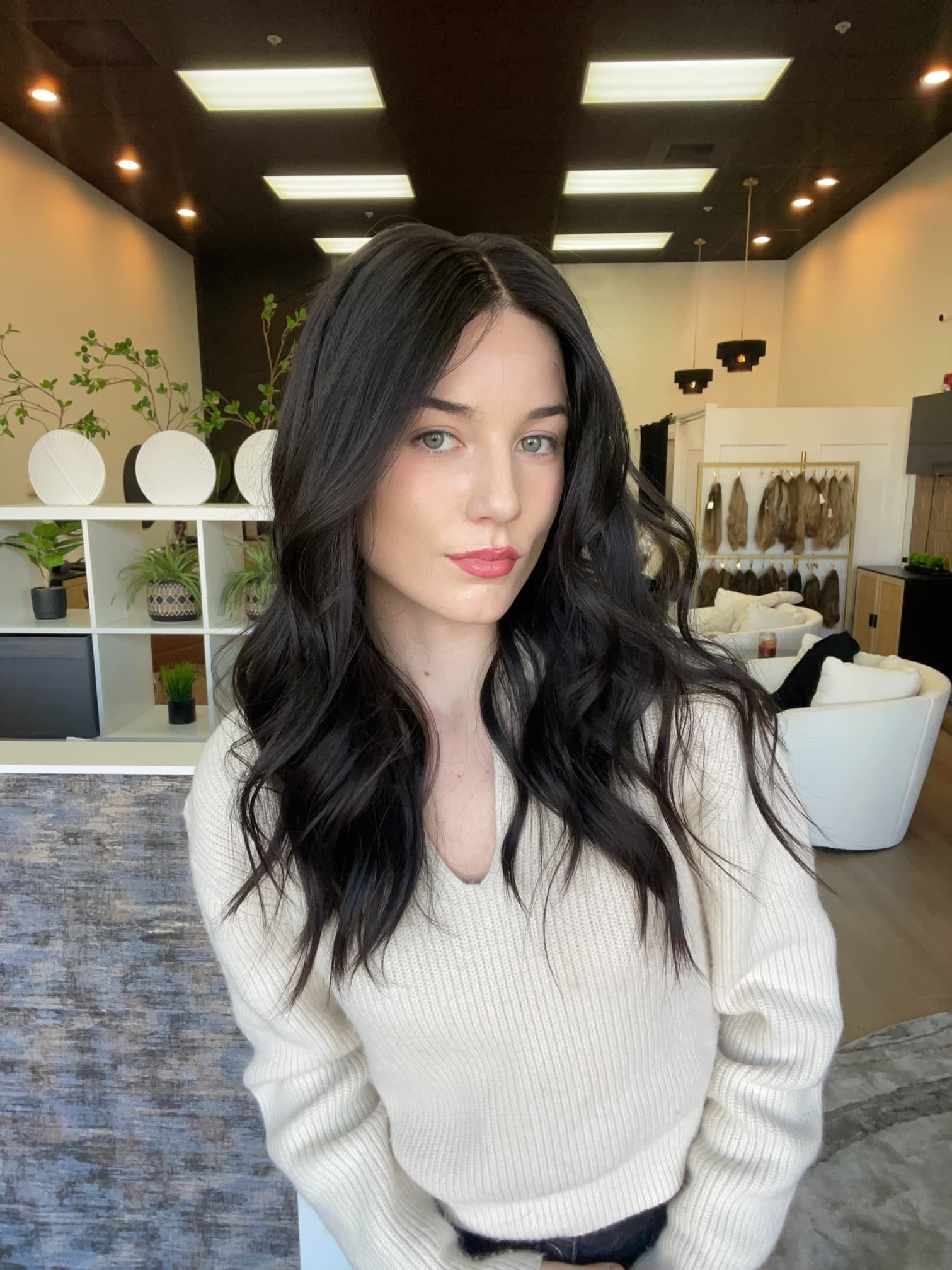 _Elegant_blonde_bob_wig_worn_by_a_woman_at_Tresses_By_Juless_Studio__Sacramento___.jpg