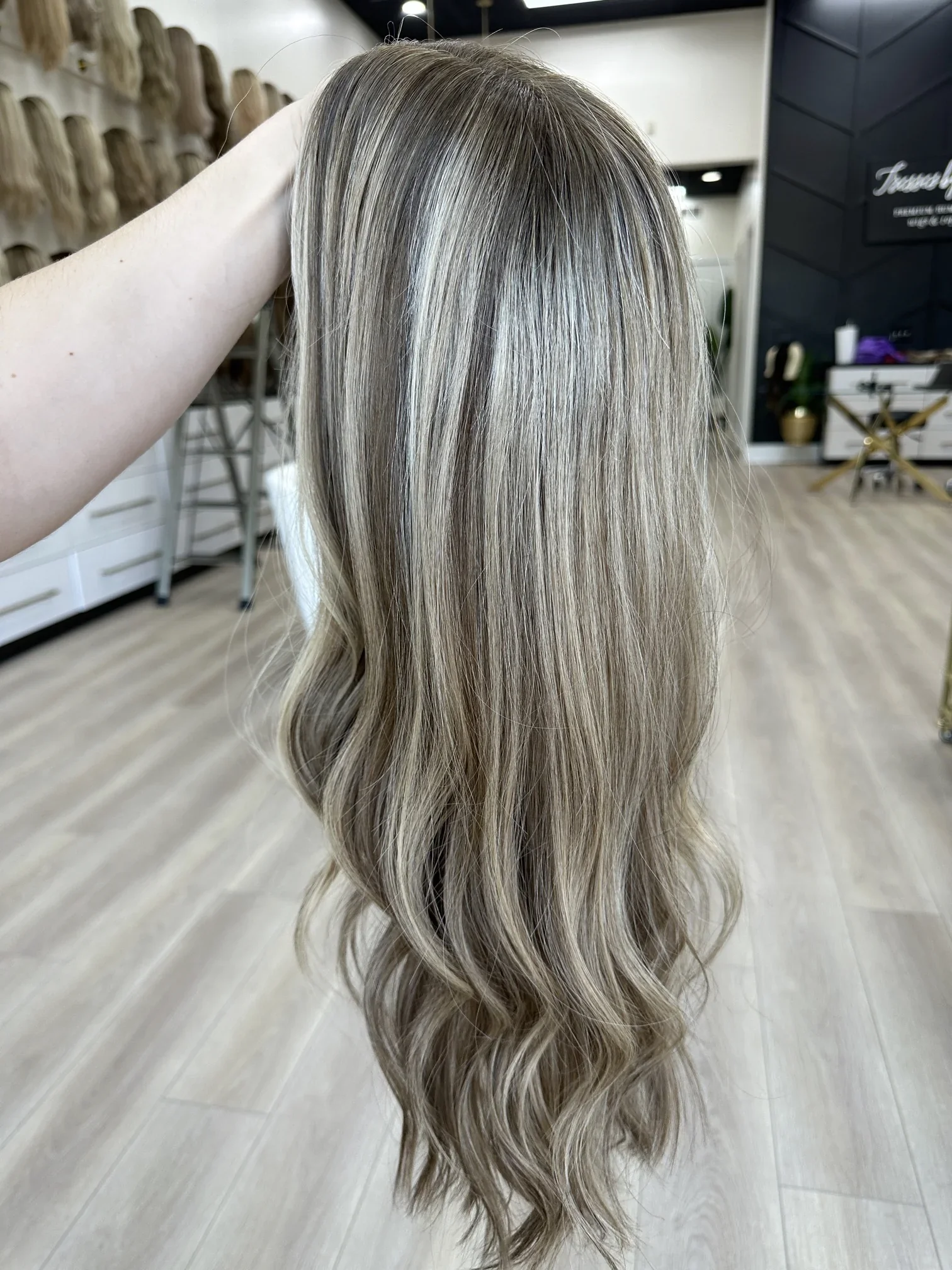 lightweight_monofilament_hair_toppers_.webp