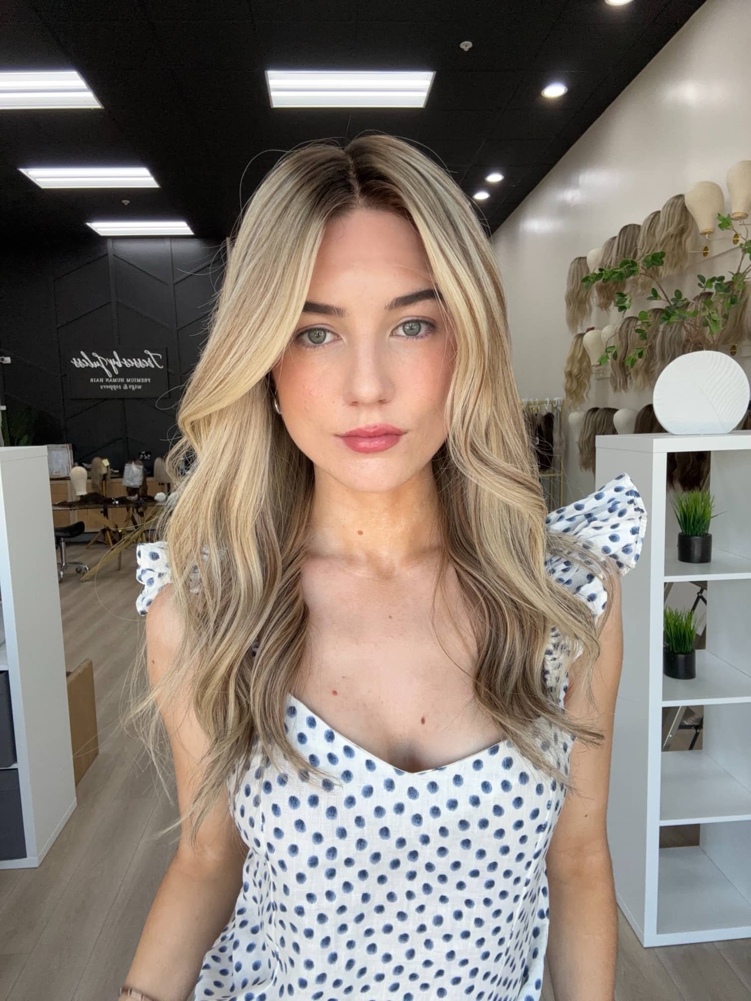 _Short_auburn_wavy_wig_styled_on_a_woman_at_Tresses_By_Juless_Studio__Cameron_Park__Folsom___.jpg