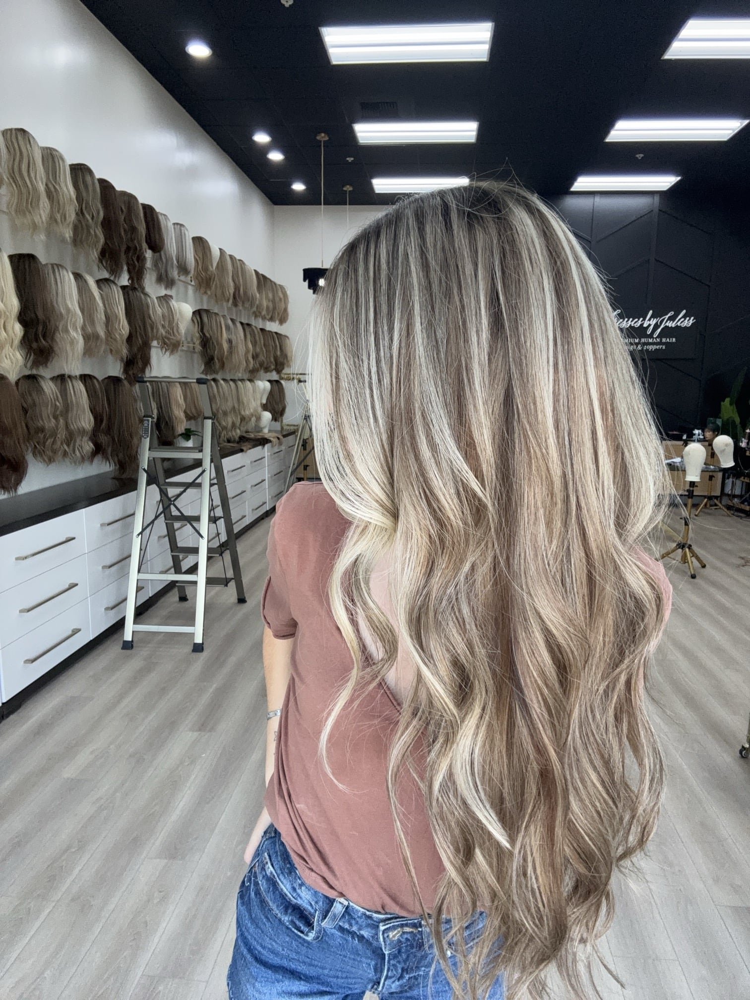 _Transform_your_look_with_lightweight__hand_tied_wigs_in_the_heart_of_Folsom__ideal_for_everyday_wear_or_special_events___.jpg