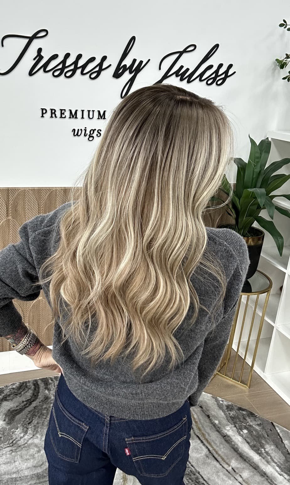 lightweight_monofilament_hair_toppers_.jpg