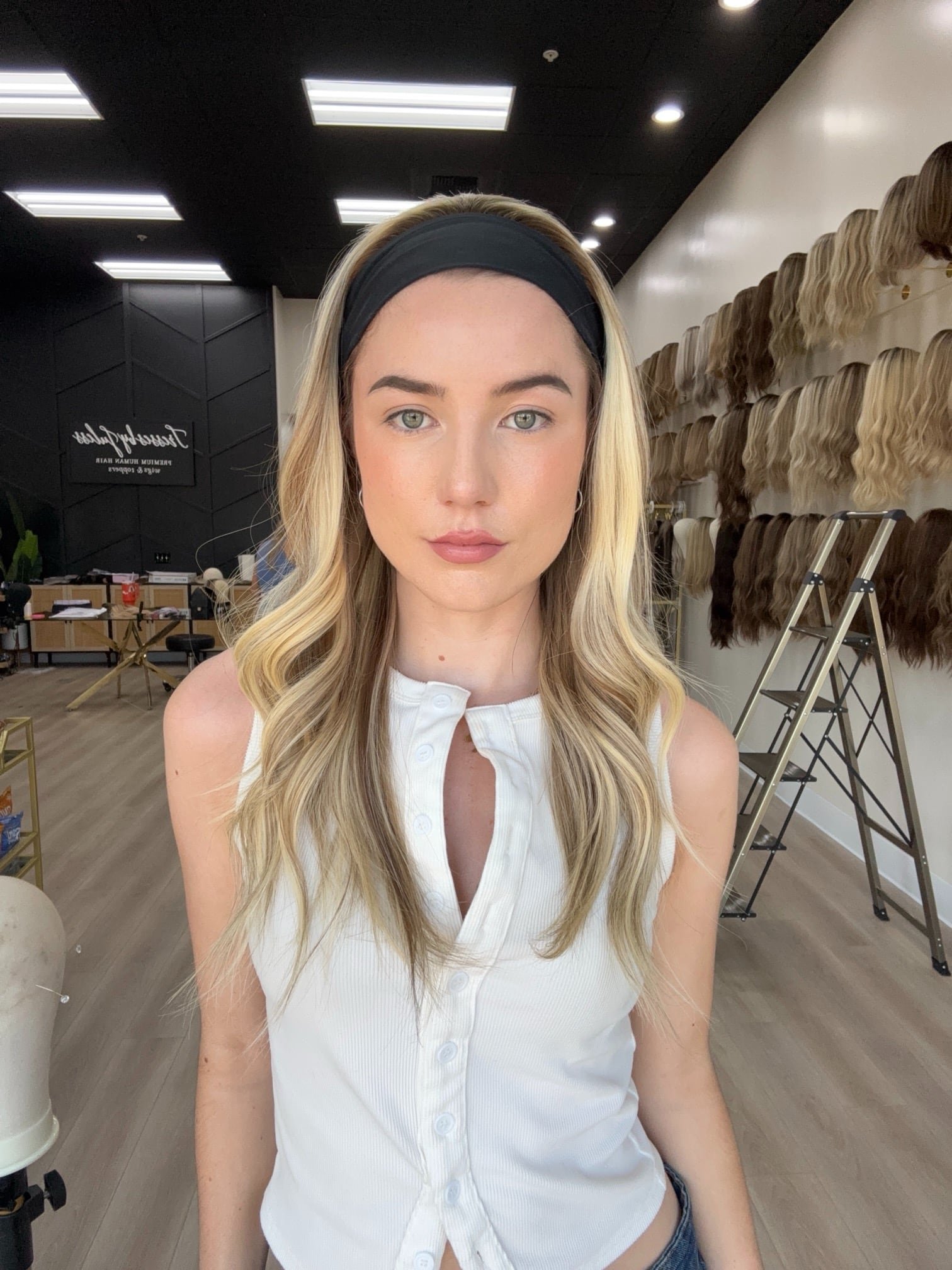 lightweight_monofilament_hair_toppers_.jpg