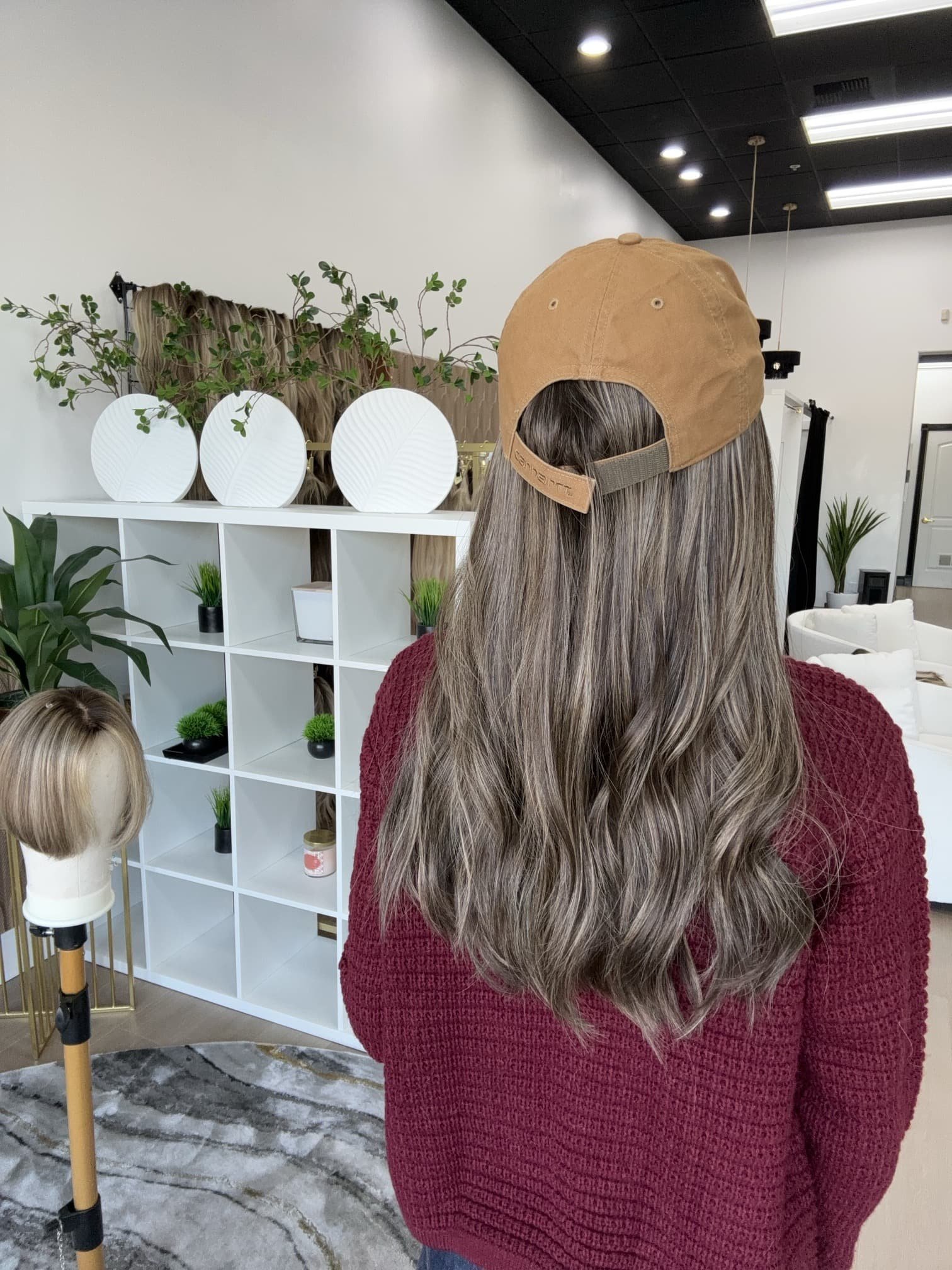 Explore_balayage_style_wigs_in_Sacramento_that_combine_modern_color_trends_with_unparalleled_craftsmanship__.jpg