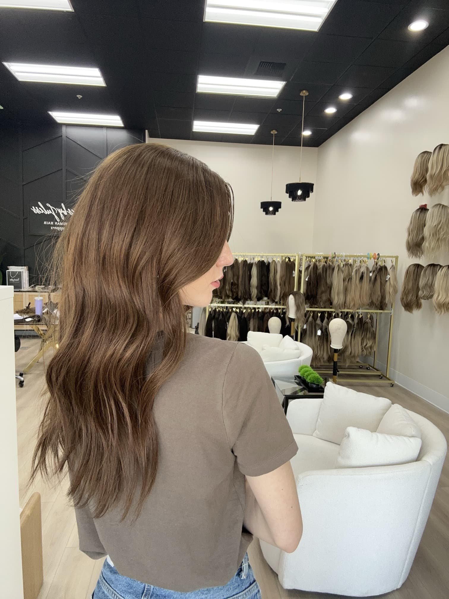 _Short_auburn_wavy_wig_styled_on_a_woman_at_Tresses_By_Juless_Studio__Cameron_Park__Folsom___.jpg