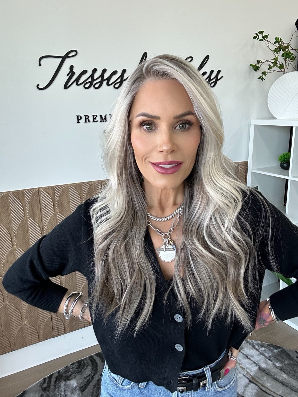 _Rooty_blonde_wigs_with_natural_finishes__ideal_for_everyday_wear__available_in_the_Bay_Area___.jpg