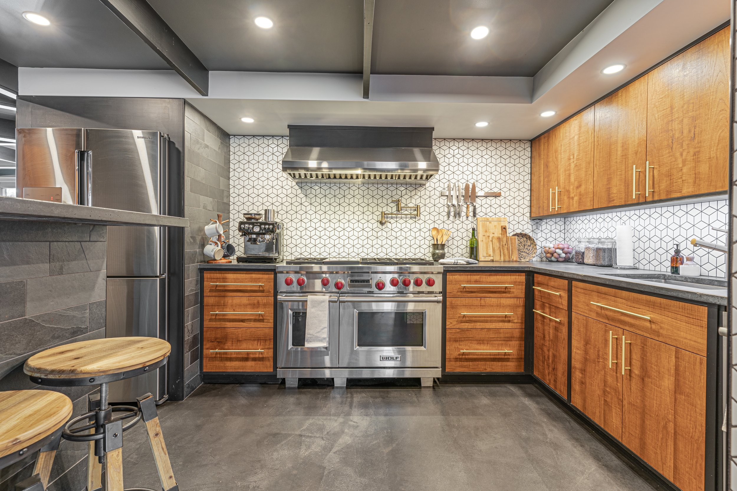 1236 Terrace Interior-5.jpg