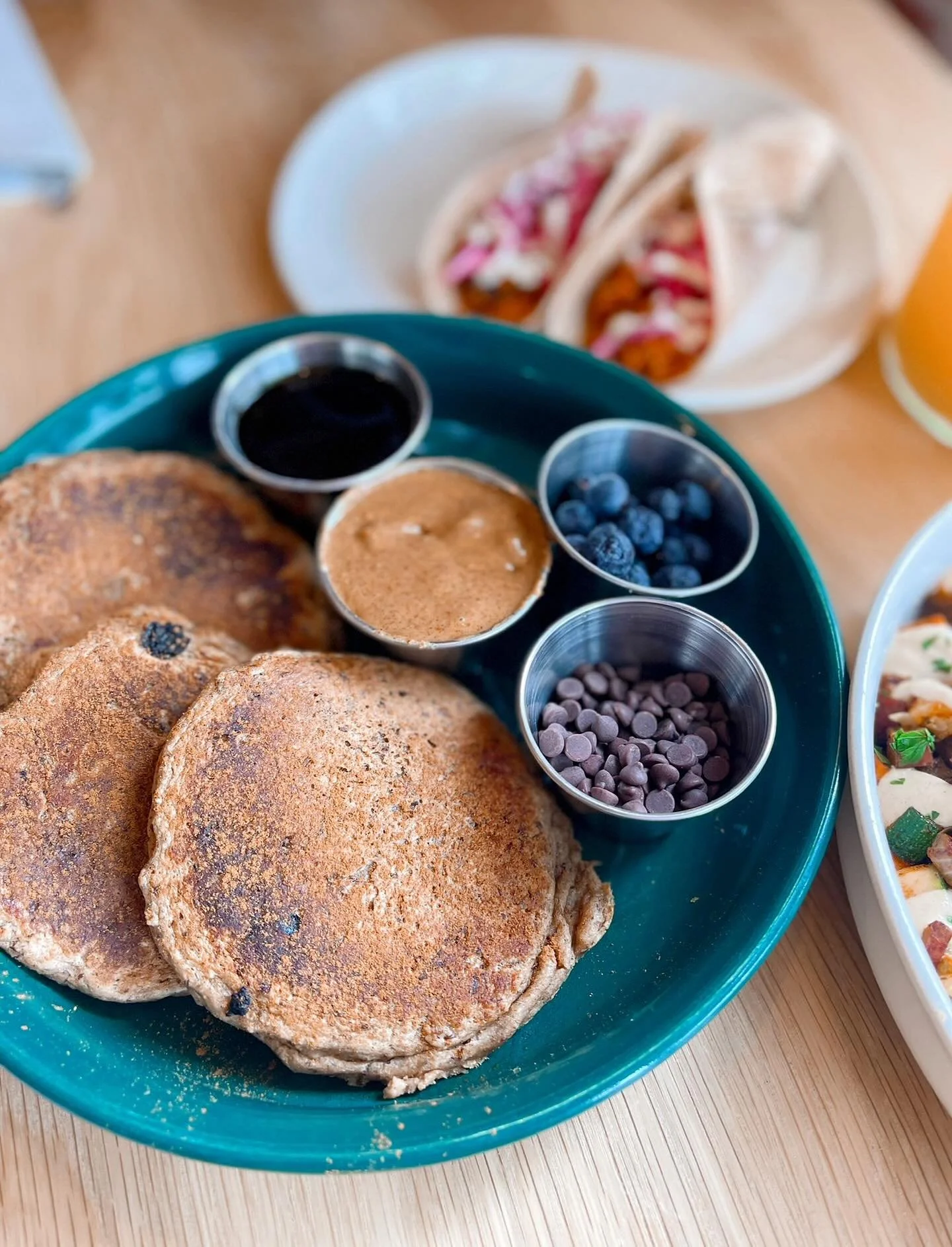 What&rsquo;s better than a Saturday morning? A Saturday morning with our banana pancakes. We&rsquo;re serving them all weekend long! 🥞

Come see us between 8am and 3pm on Saturday, and from 10am to 3pm on Sunday.
