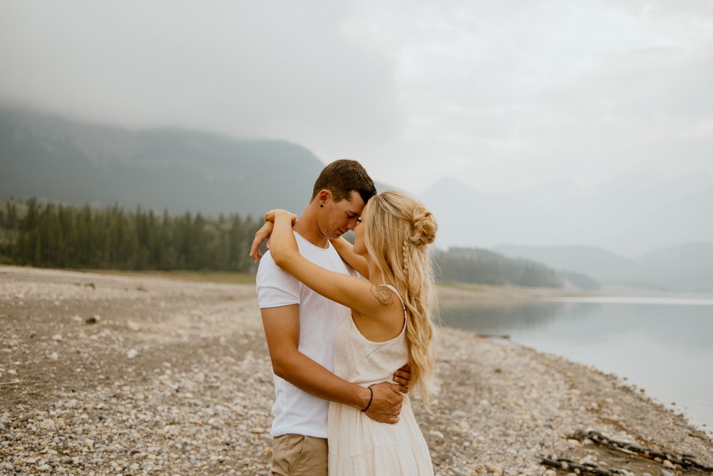 love_and_be_loved_photography_true_to_hue_kananaskis_barrier_lake_engagement_photos-7.jpg