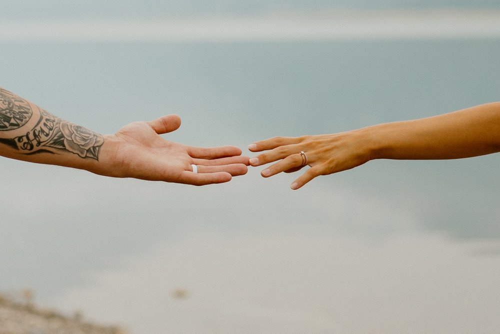 love_and_be_loved_photography_true_to_hue_kananaskis_barrier_lake_engagement_photos-28.jpg