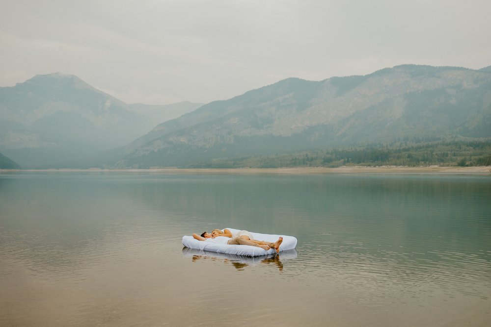 love_and_be_loved_photography_true_to_hue_kananaskis_barrier_lake_engagement_photos-173.jpg