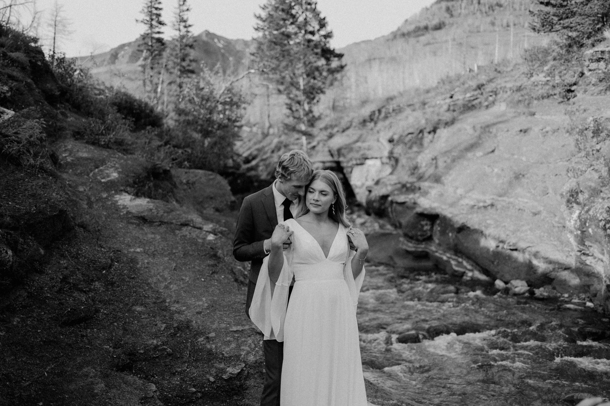 Waterton-wedding-photographer-love-and-be-loved-photography-hannah-ridge-sloan-22.jpg