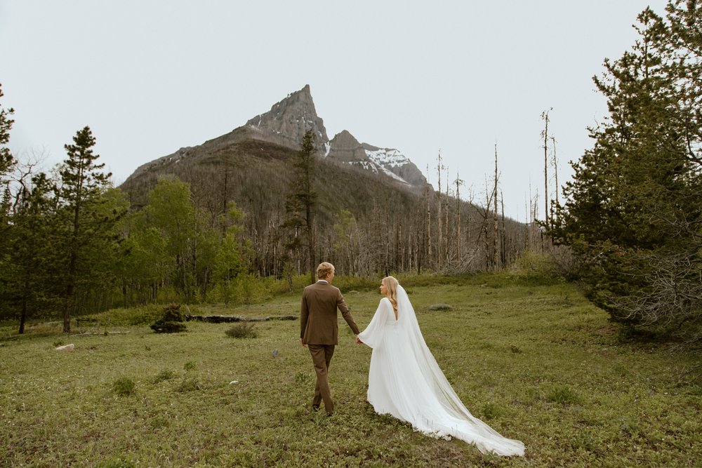 Waterton-wedding-photographer-love-and-be-loved-photography-hannah-ridge-sloan-36.jpg