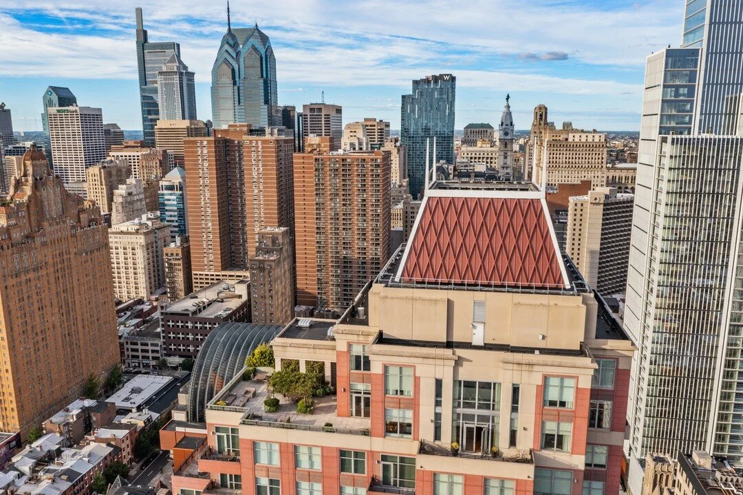 From Country Estate to Downtown Luxury, and everything in between, drone images show off all the goods!
OscarMikols.com 🖥
(215) 688-0541 📞
Admin@OscarMikols.com 📧
#ommedia
#photographer
#photography
#architecture
#luxury
#luxurylifestyle
#re