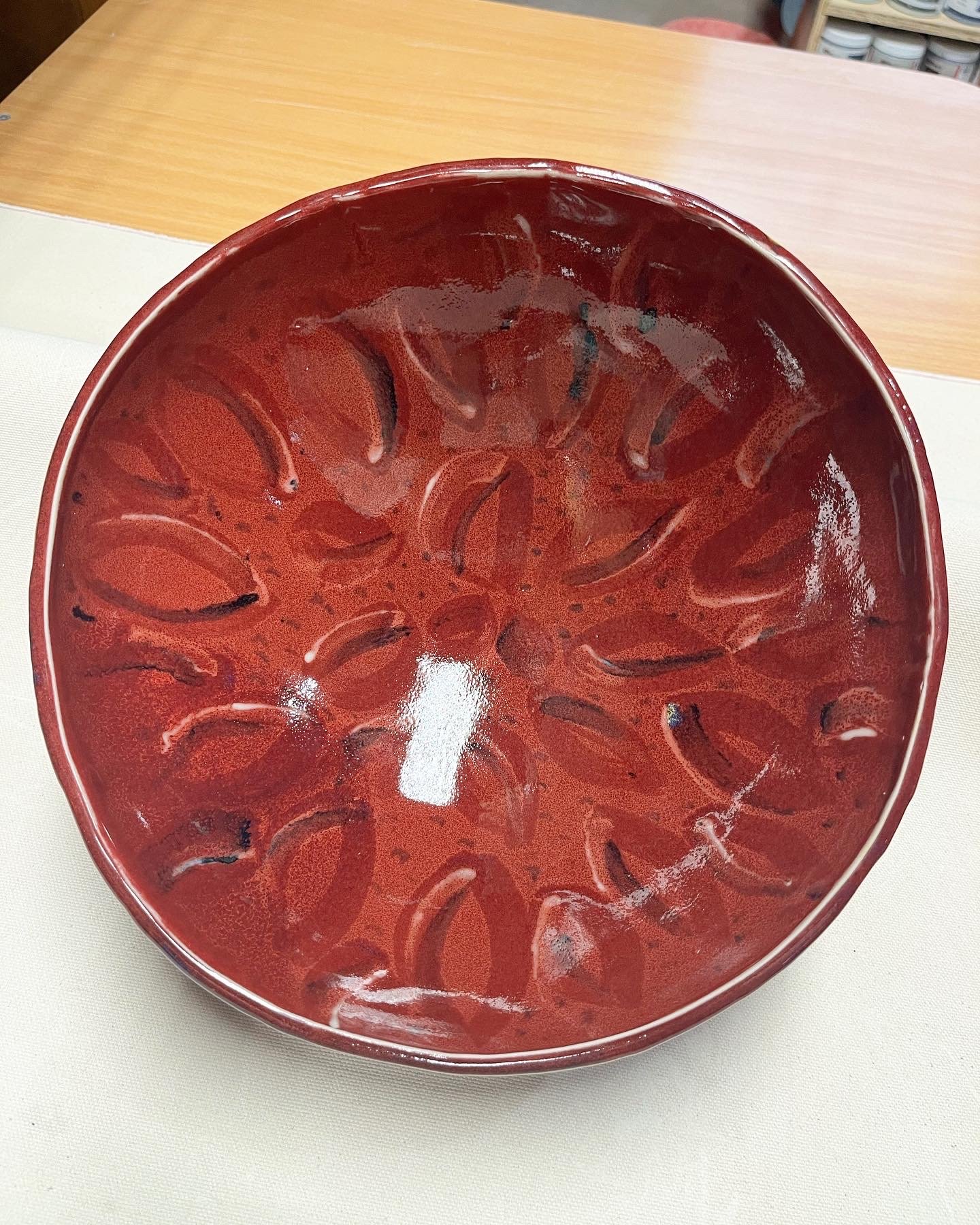 Serving bowl