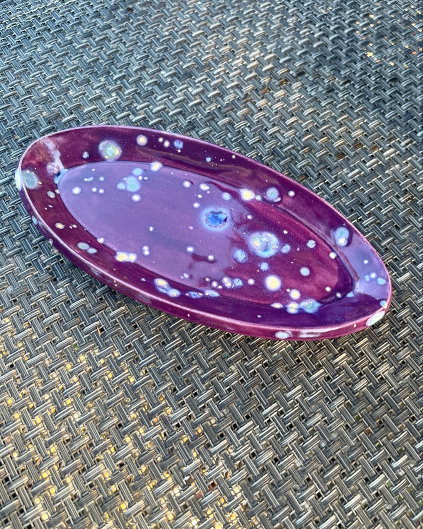 Small oval purple haze dish