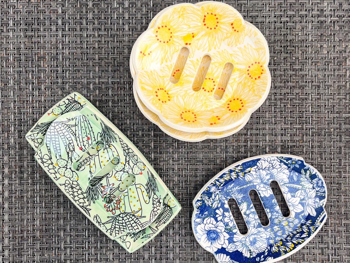 Double soap dishes
