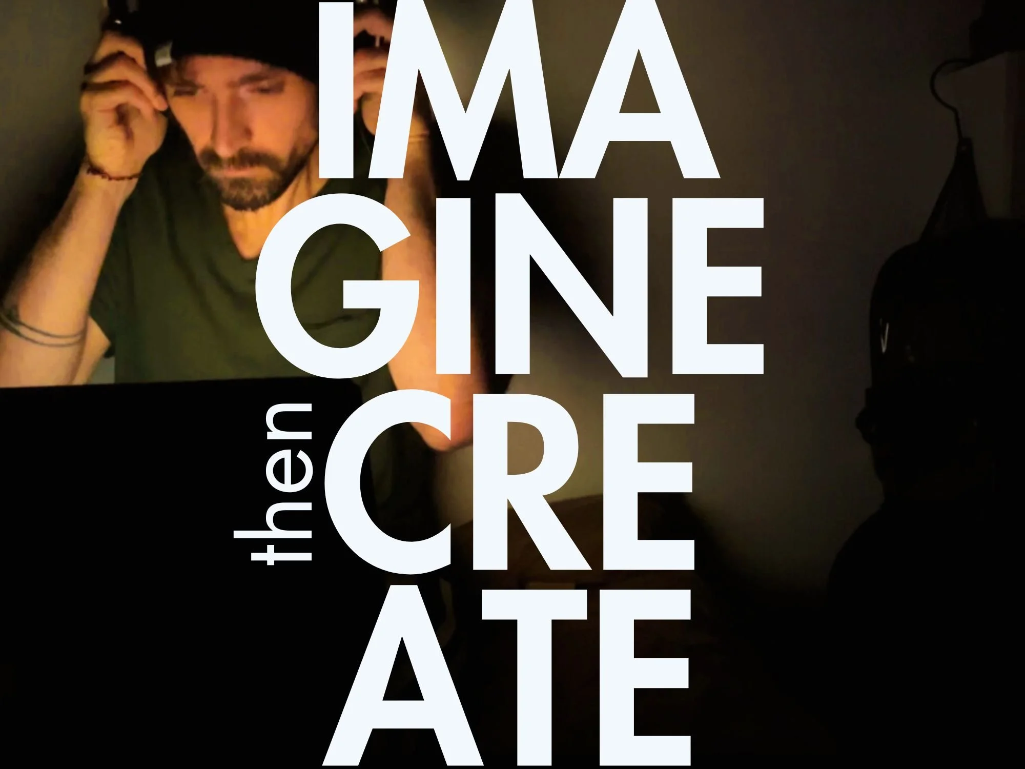 Imagination vs. Creativity (10 examples + how to use both)