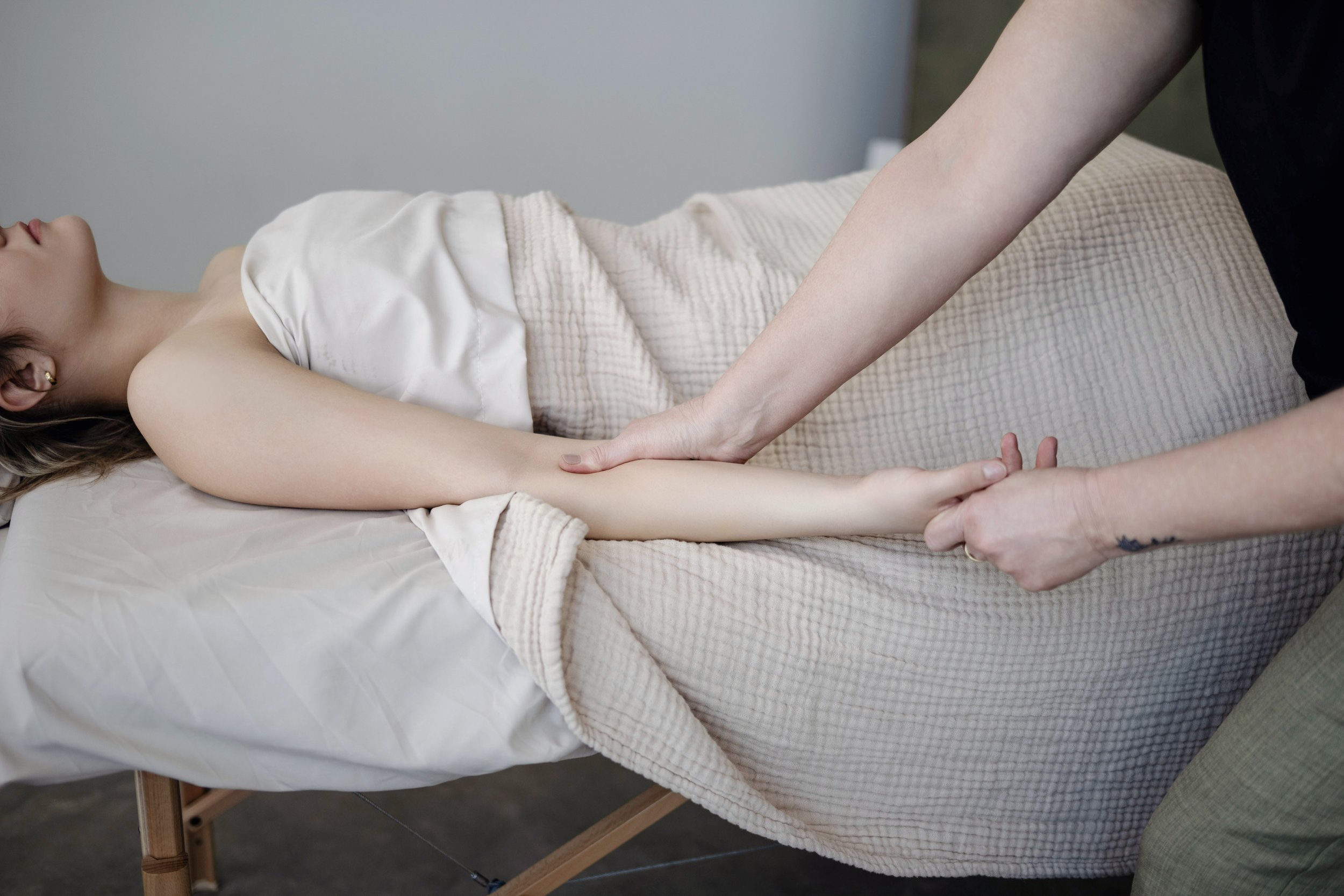 Massage therapy in Chestermere, AB with Jacqueline Dupont at The Art of Rest