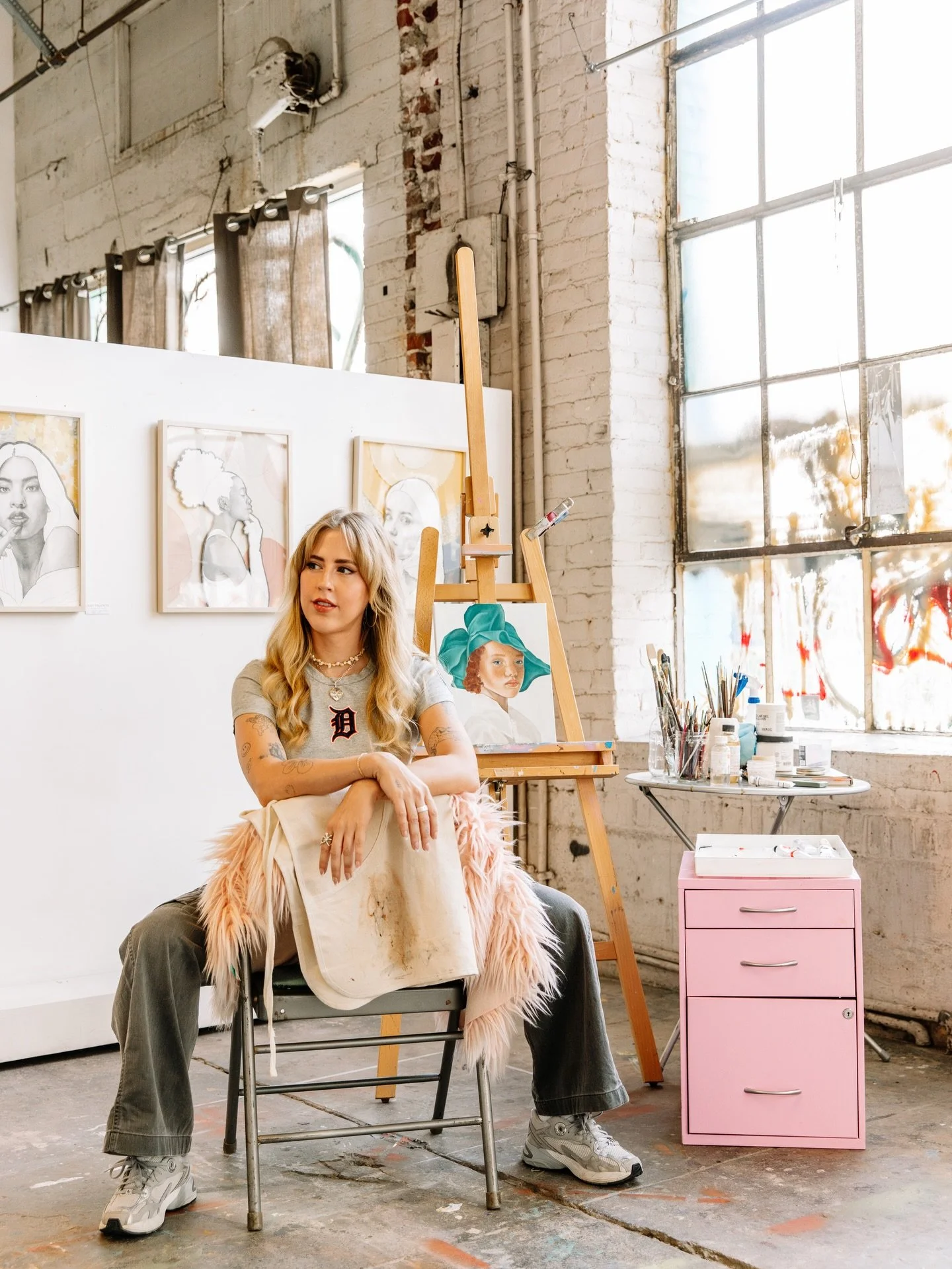 not to be dramatic but this year genuinely rearranged me. I felt more awe and joy than I ever have, and so much of it came through art. Somehow in one year I stood in the homes (and at the graves) of three of the greatest artists of all time - frida 