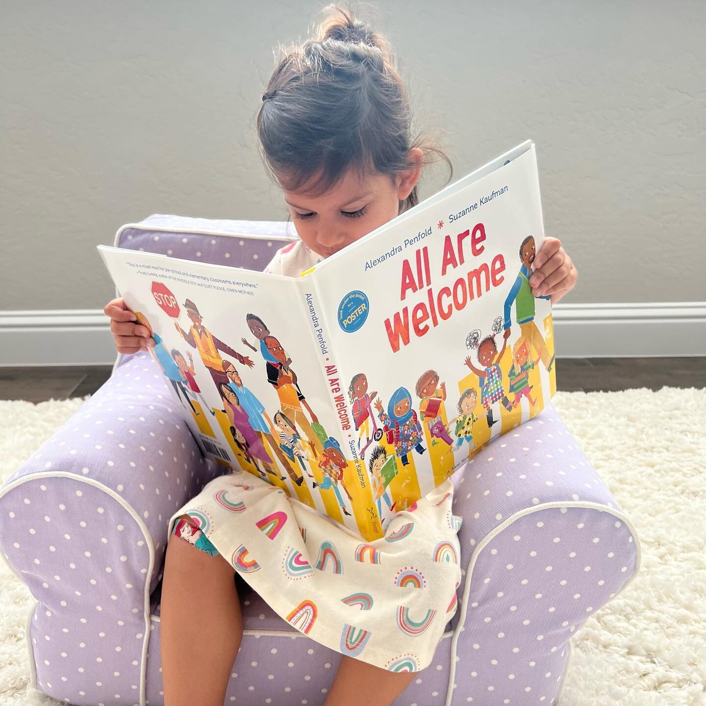 Reading Corner | All Are Welcome

Many of us are in the process of getting our kids ready to start school. Ajooni starts preschool next week, and I've been talking to her a lot about her new school, new teacher, and new friends. A great way to do thi