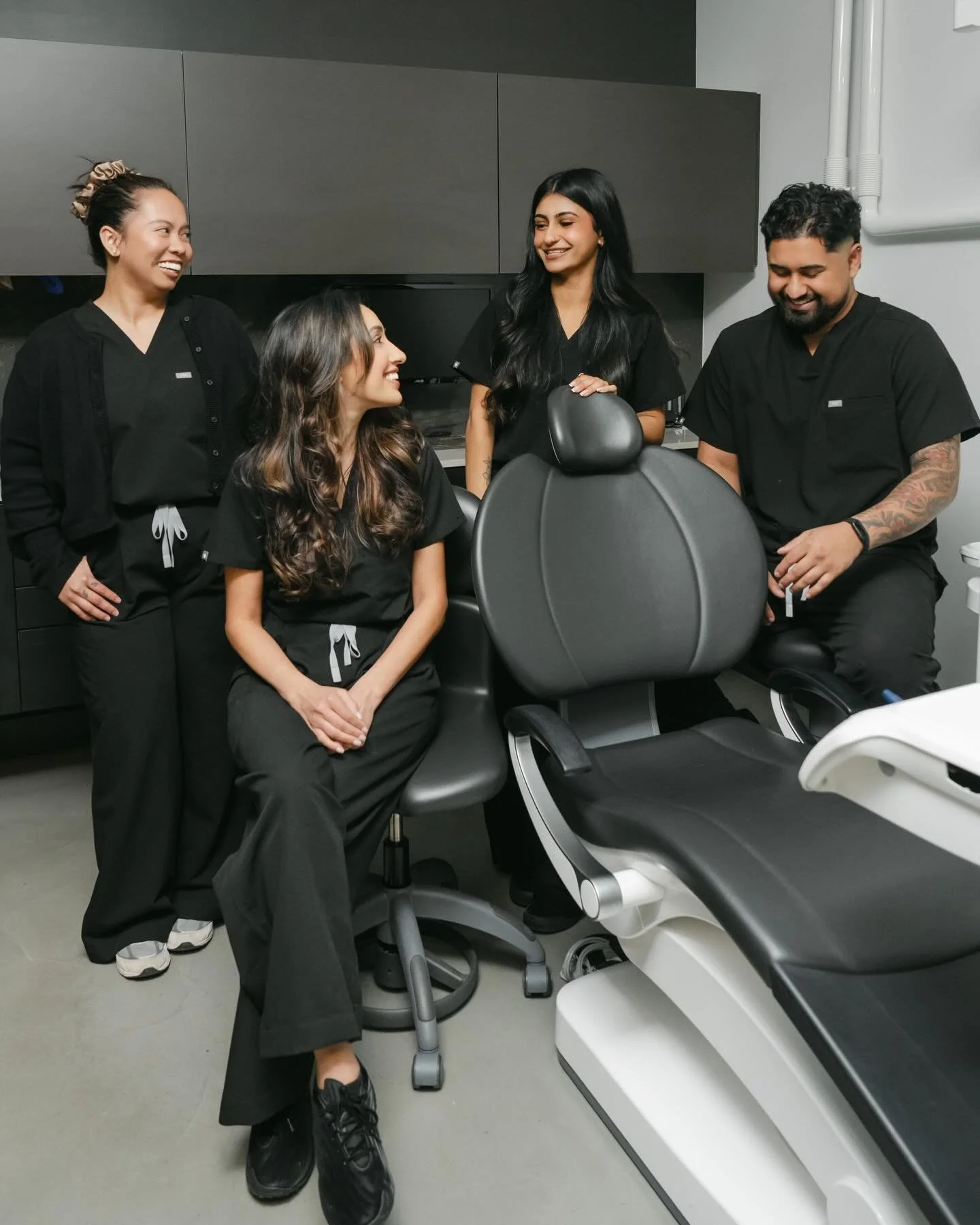 If laughter added years to your life, we&rsquo;d be immortal by now. 😎

#thedentalroom #vancouverdentistry #vancouverdentist #bcdentistry #invisalign #dentalhygiene #oralhygiene #gumtherapy #dentalexams