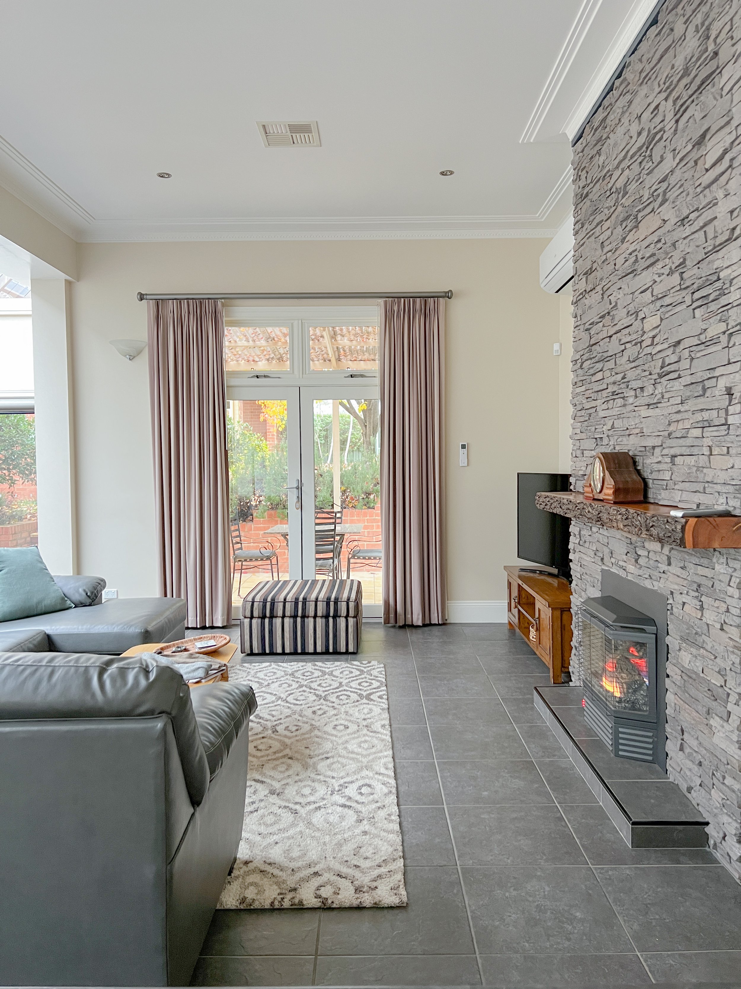 About Tumut — The Monarch Tumut