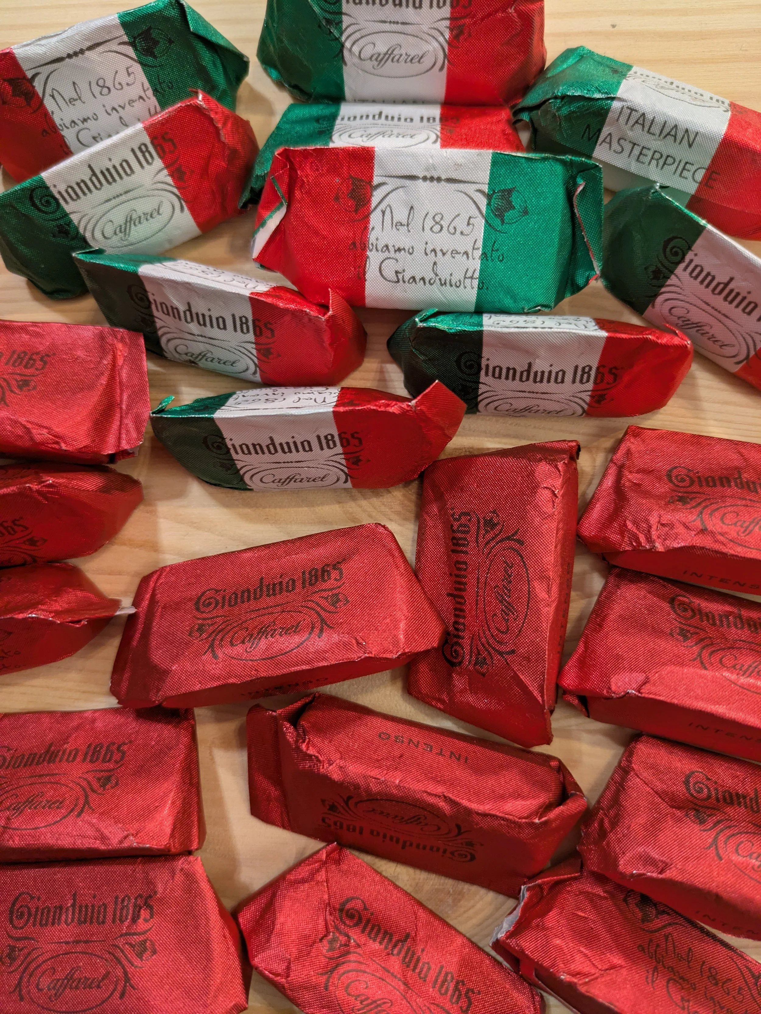 Caffarel Gianduiotto Classico ed Intenso