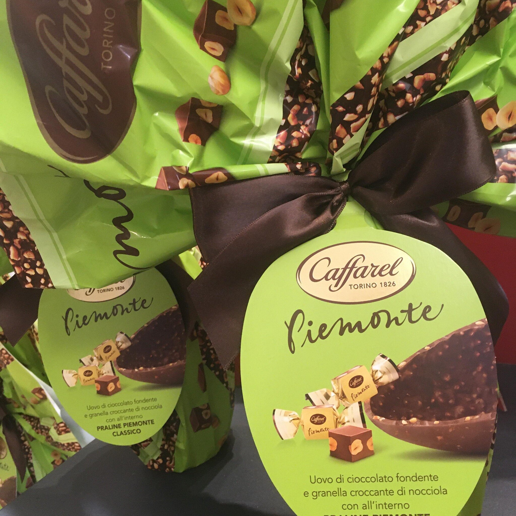 Ultime Uova di Pasqua di finissimo cioccolato Caffarel con Nocciole IGP Piemonte