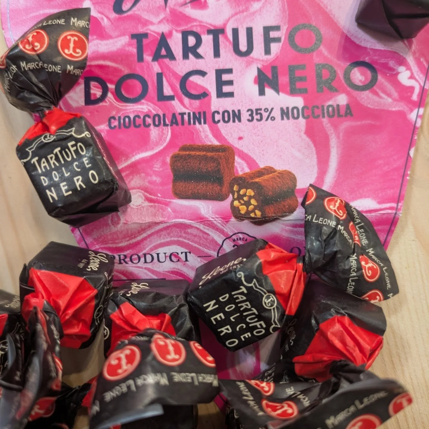 FUORI TUTTO Cioccolatini assortiti &euro;4,00/100gr