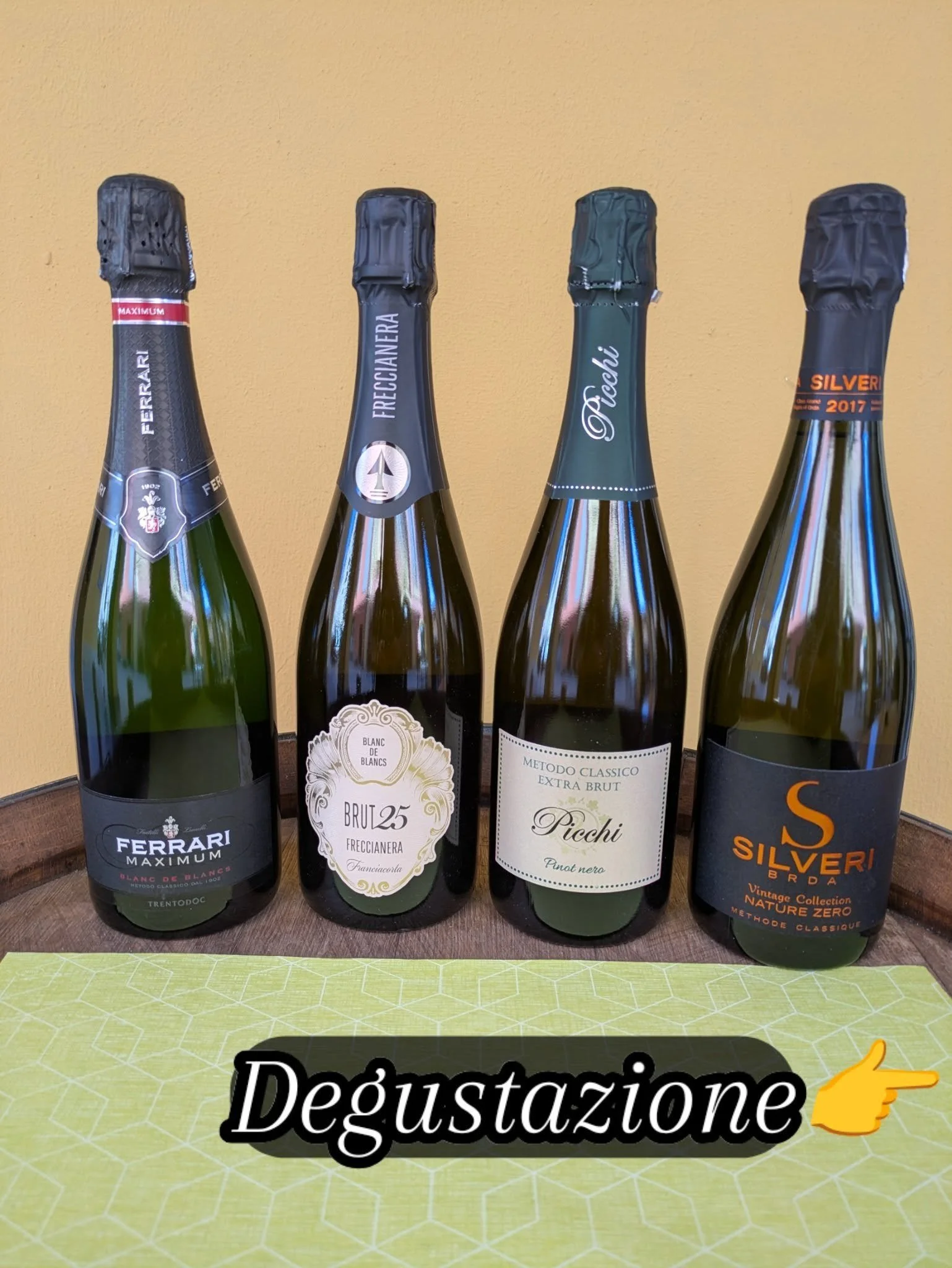 Venerd&igrave; 24, dalle 19 in avanti. Via Roma 28 a Nonantola presso @sorsiemorsishop IN BOTTEGA AD ASSAGGIARE! 4 vini, bollicine supersoniche, buffet stuzzichini, relax: megaApe pre-Ponti. 
Stretti stretti, Vicini vicini
Siete Pronti? Vi aspettiamo