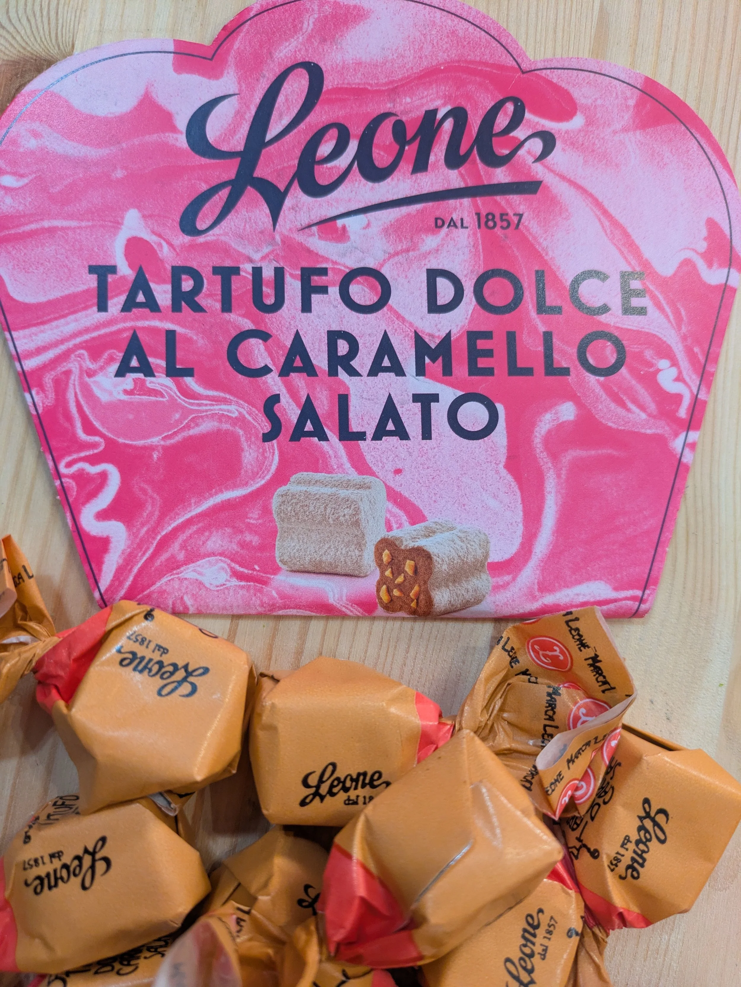 Tartufo al Caramello salato Leone