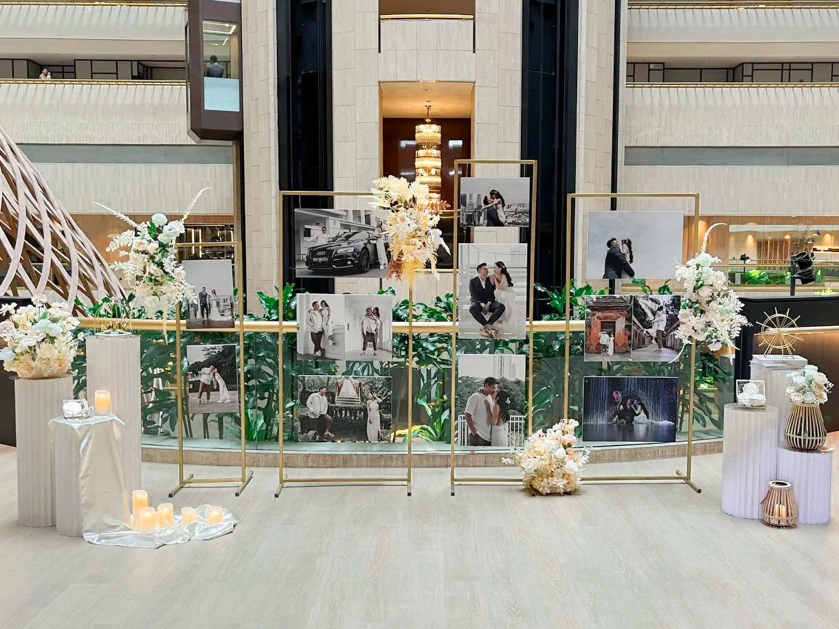 Wedding gallery stands for pre wedding shoot photo display at Park Royal Marina Bay PRMB 
