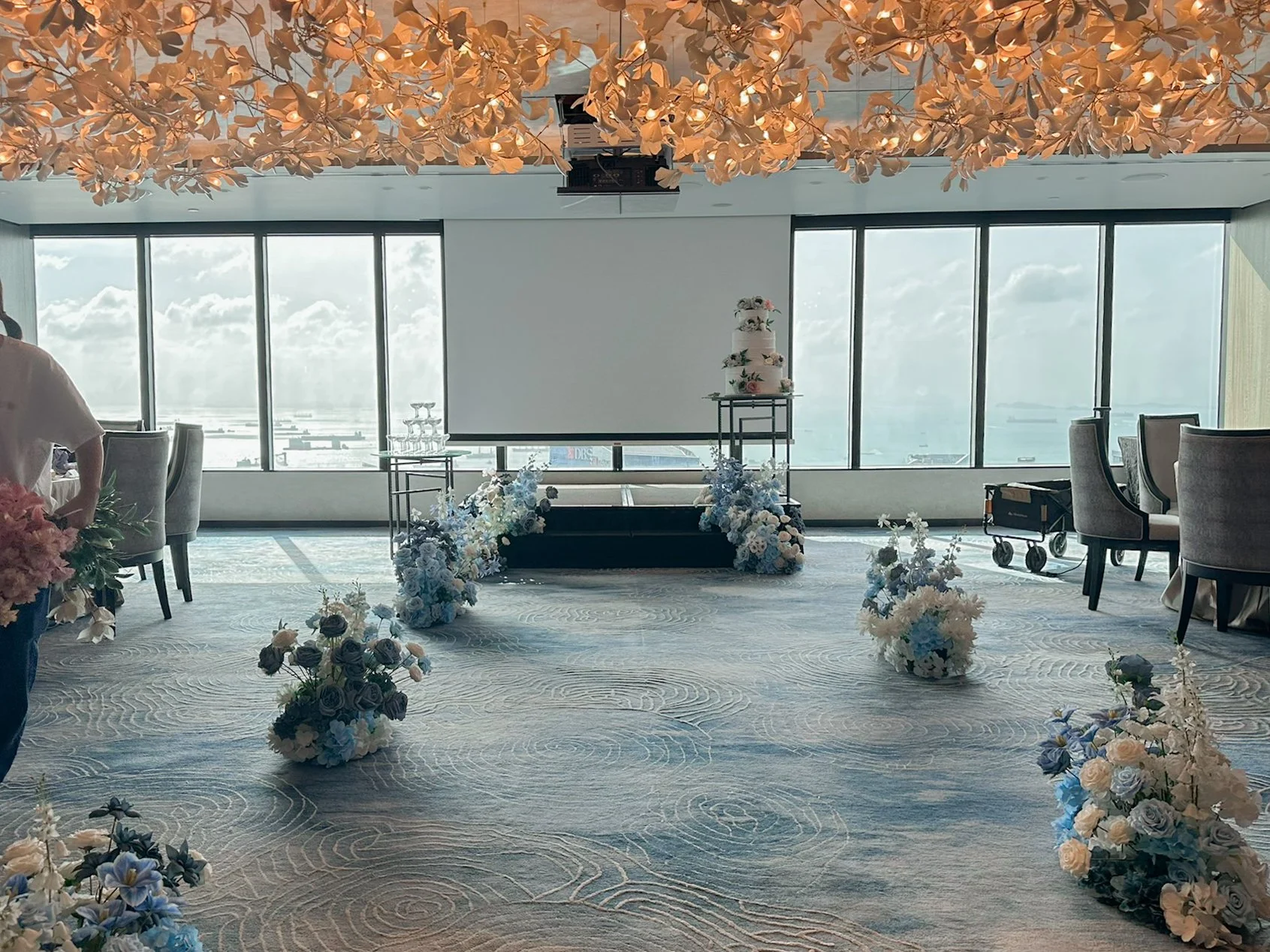 Blue and White faux floral hedge aisle flowers for a wedding at Tower Club Singapore Ba Xian wedding decorations wedding decor