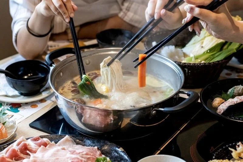 suki-ya-all-you-can-eat-hotpot-buffet.jpeg