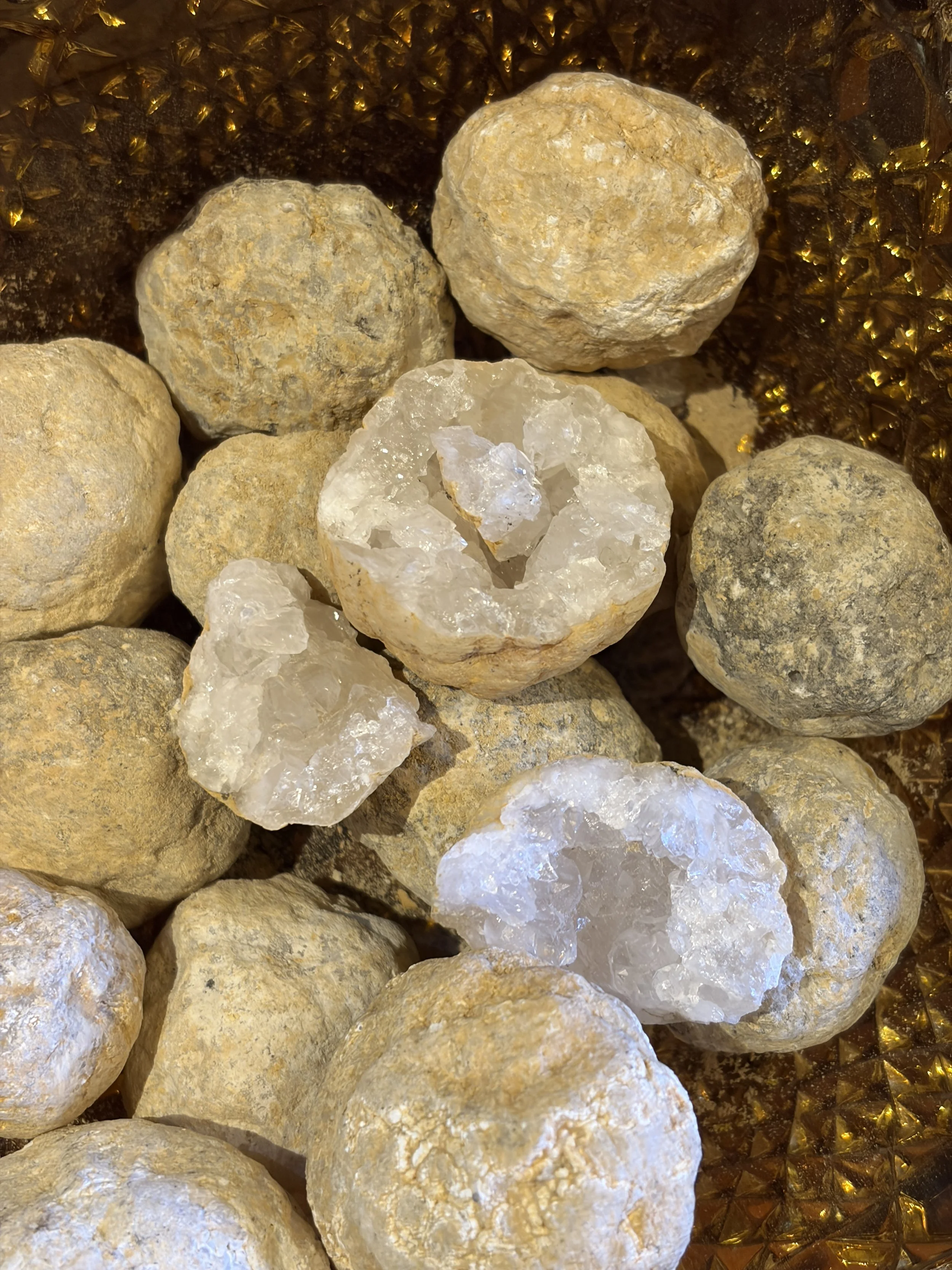 Break Your Own Quartz Crystal Geode