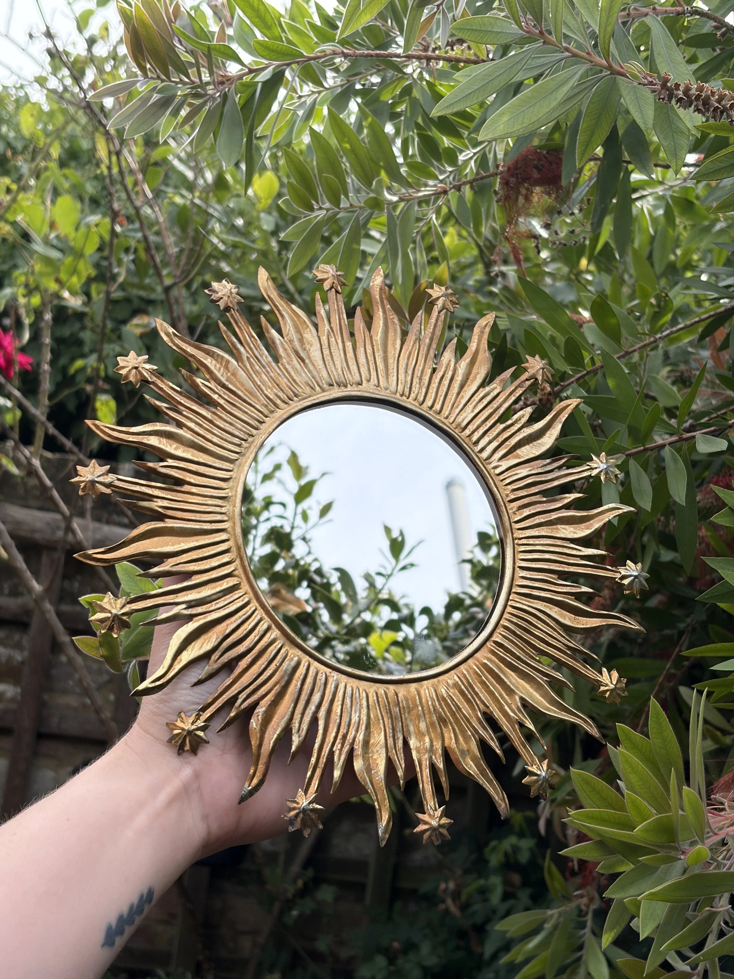 Antique Gold Round Sunburst Wall Mirror