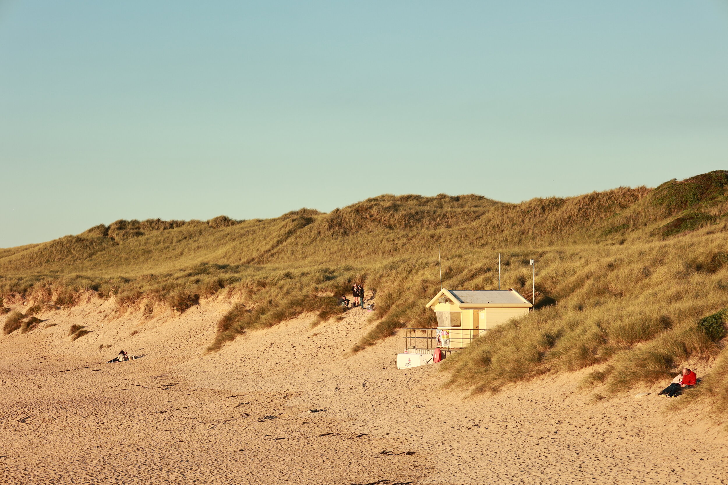 Sunset Dunes, Constantine