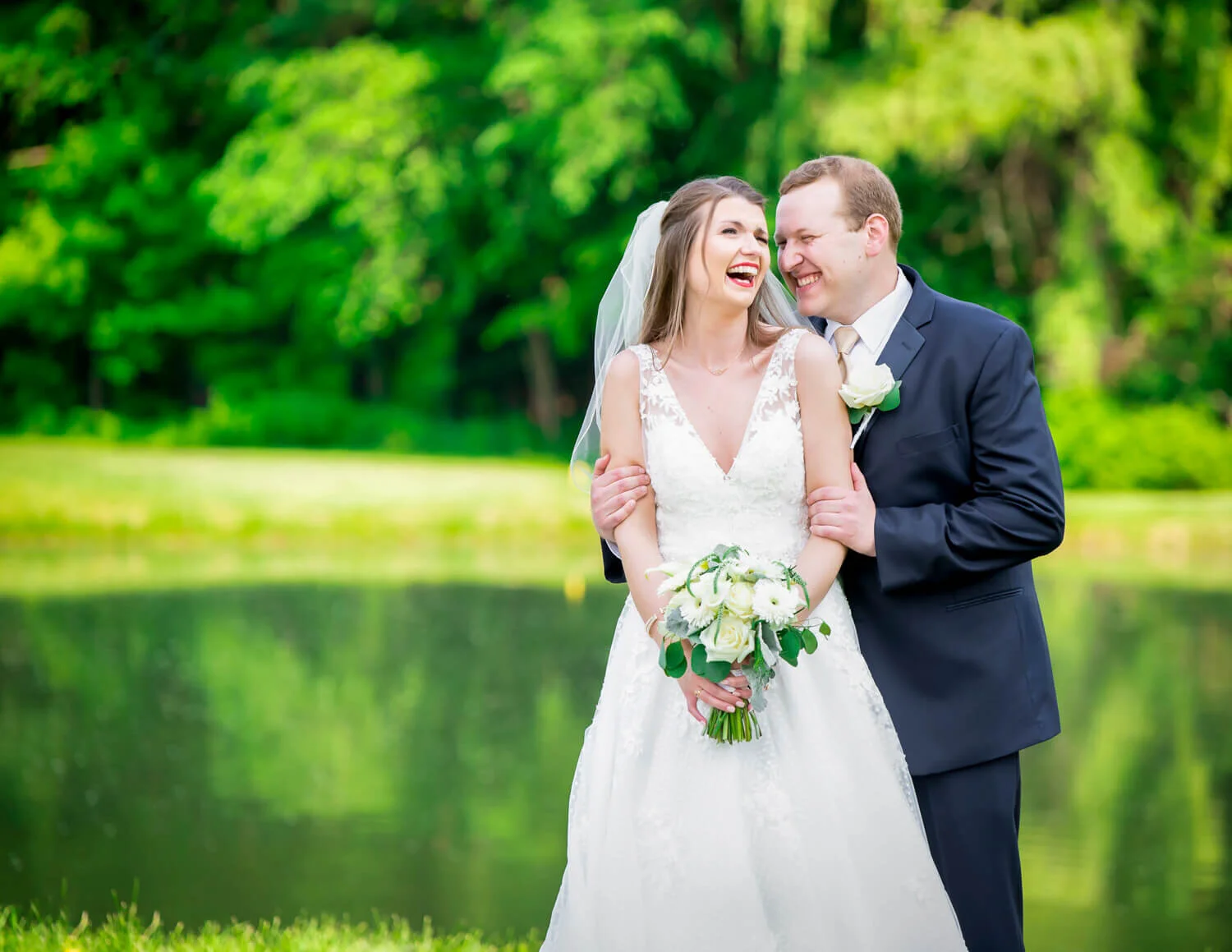 bride and groom shaker ridge country club wedding